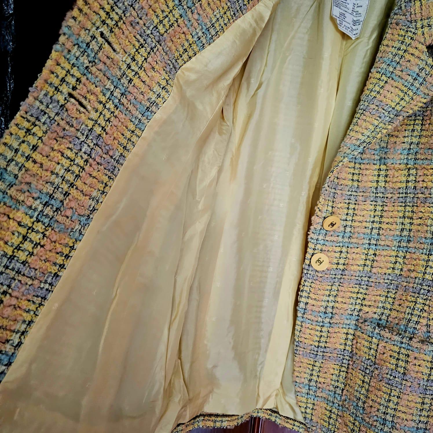 Women's Rare Iconic Vintage 1994 Yellow Tweed CC Jacket For Sale