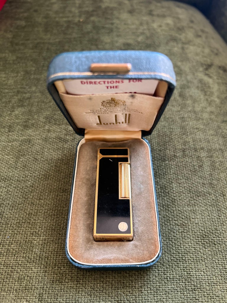 Rare Iconic Vintage Dunhill Gold Plated and Black Lacquer Swiss