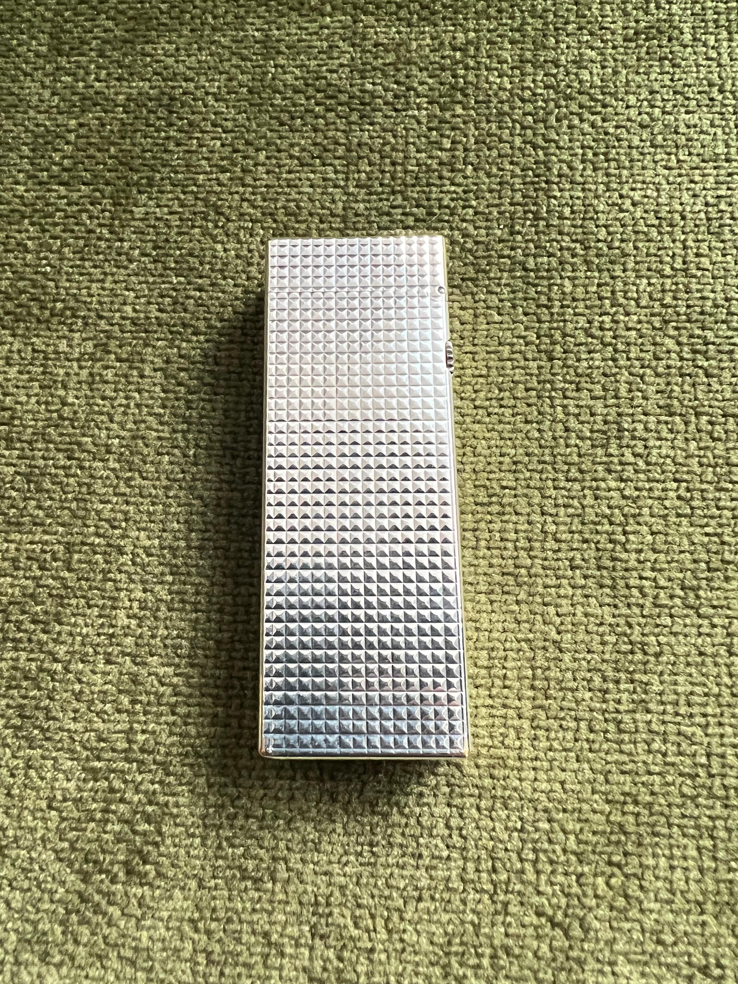 Women's or Men's Rare Iconic Vintage & Elegant Dunhill Silver Plated Lighter, circa 1970