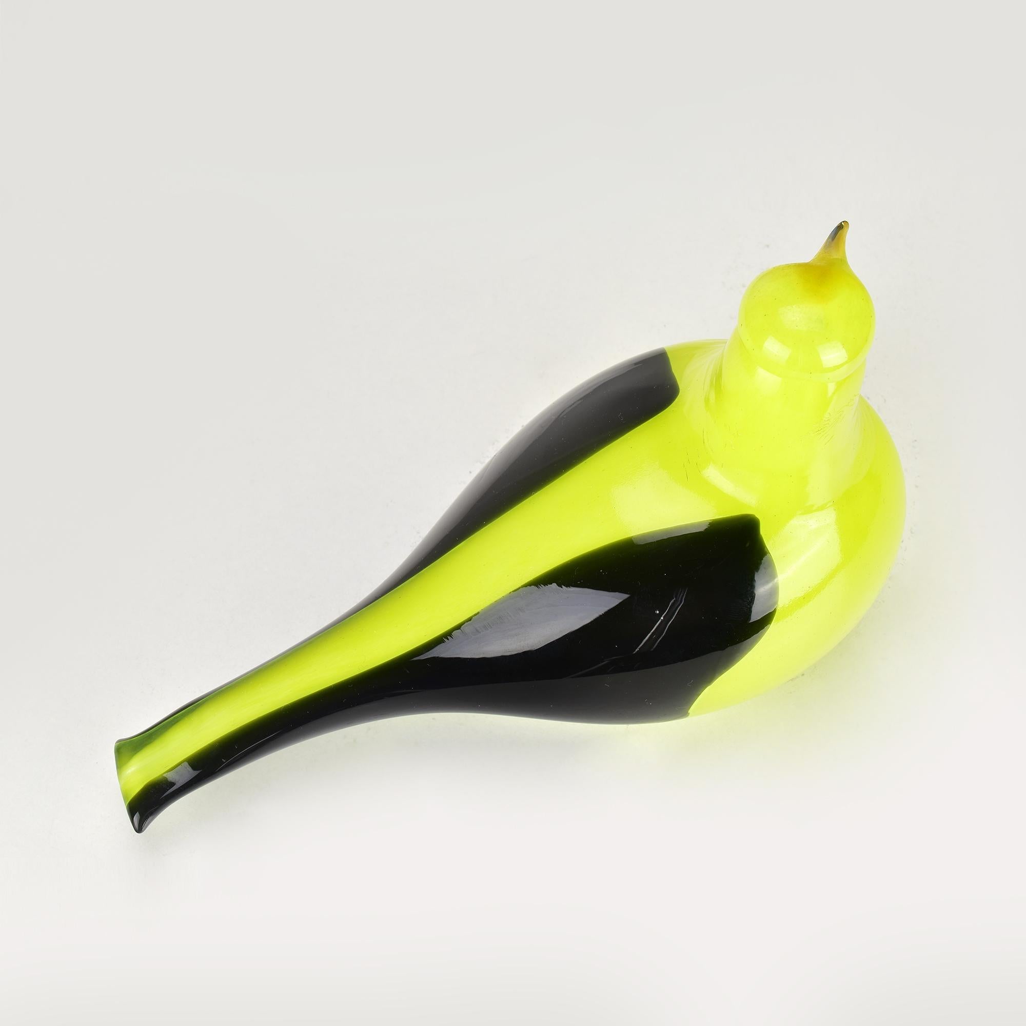 Finlandese RARO Uccello in vetro artistico di Iittala di Oiva Toikka Pirol Kuhankeittäjä  1994-96 in vendita