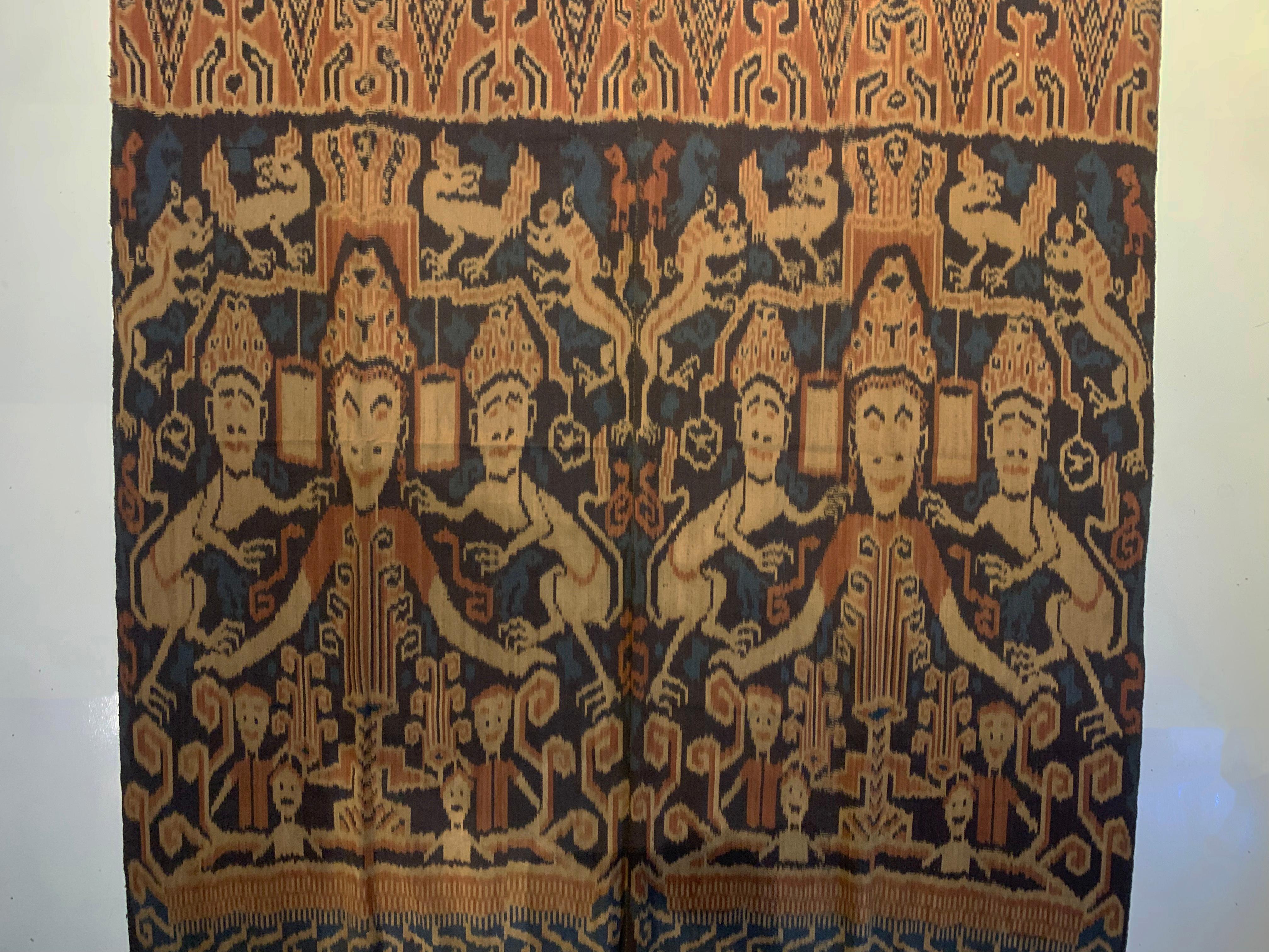 Seltenes Ikat-Textil aus der Insel Sumba mit atemberaubenden Stammesmotiven, Indonesien  (Indonesisch) im Angebot