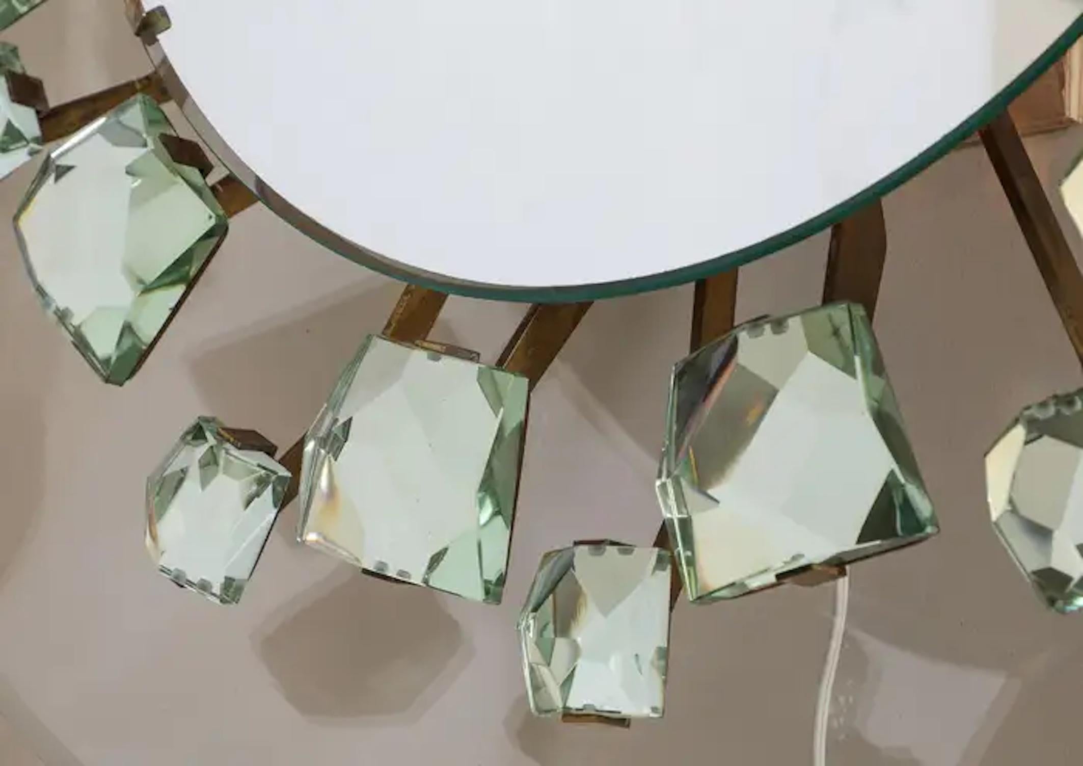 Rare Illuminated Mirror by Max Ingrand for Fontana Arte Model Pistil 2044 In Good Condition For Sale In Montreal, QC