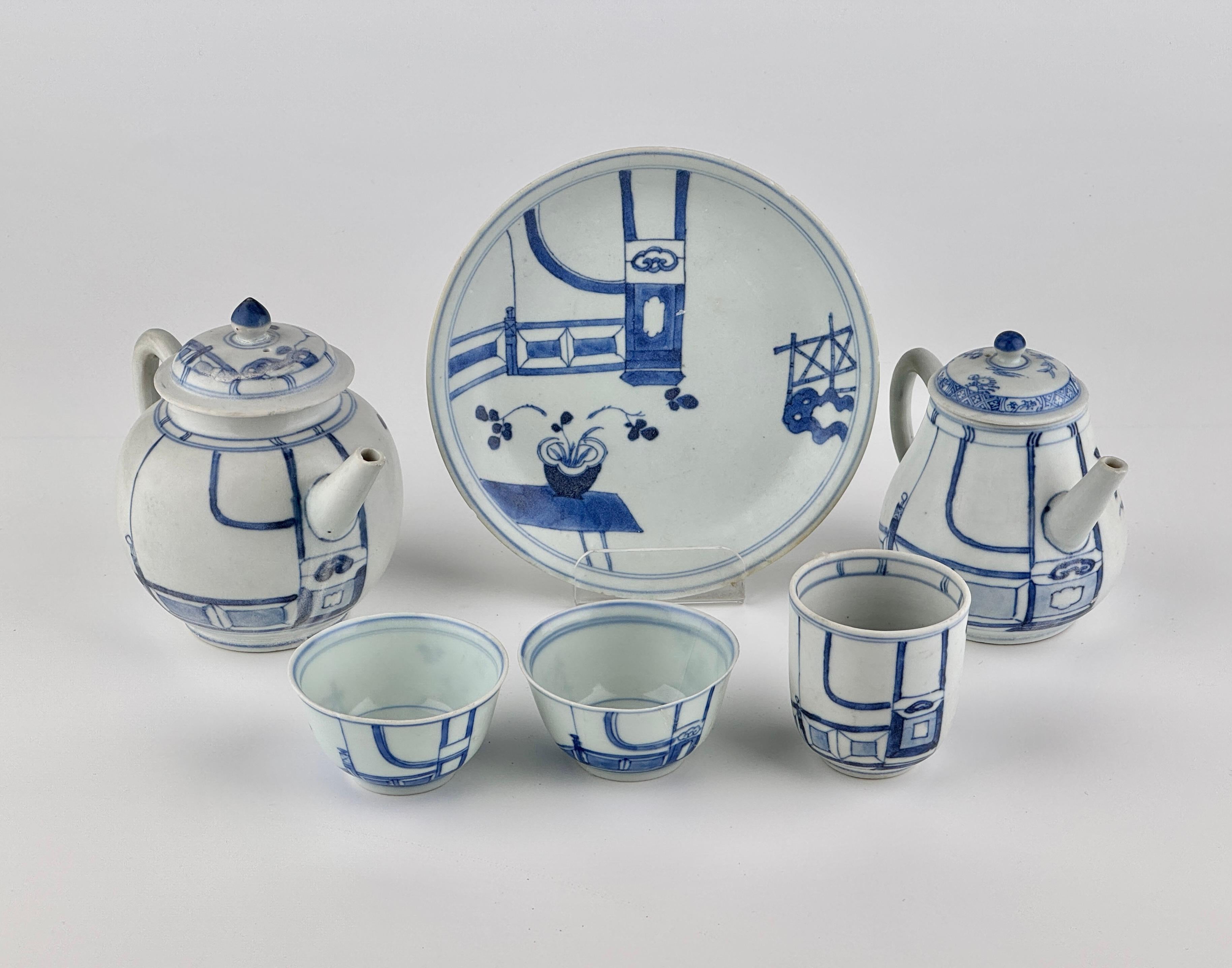 Rare 'Imari Pavilion' Blue And White Tea Set C 1725, Qing Dynasty, Yongzheng Era For Sale 3