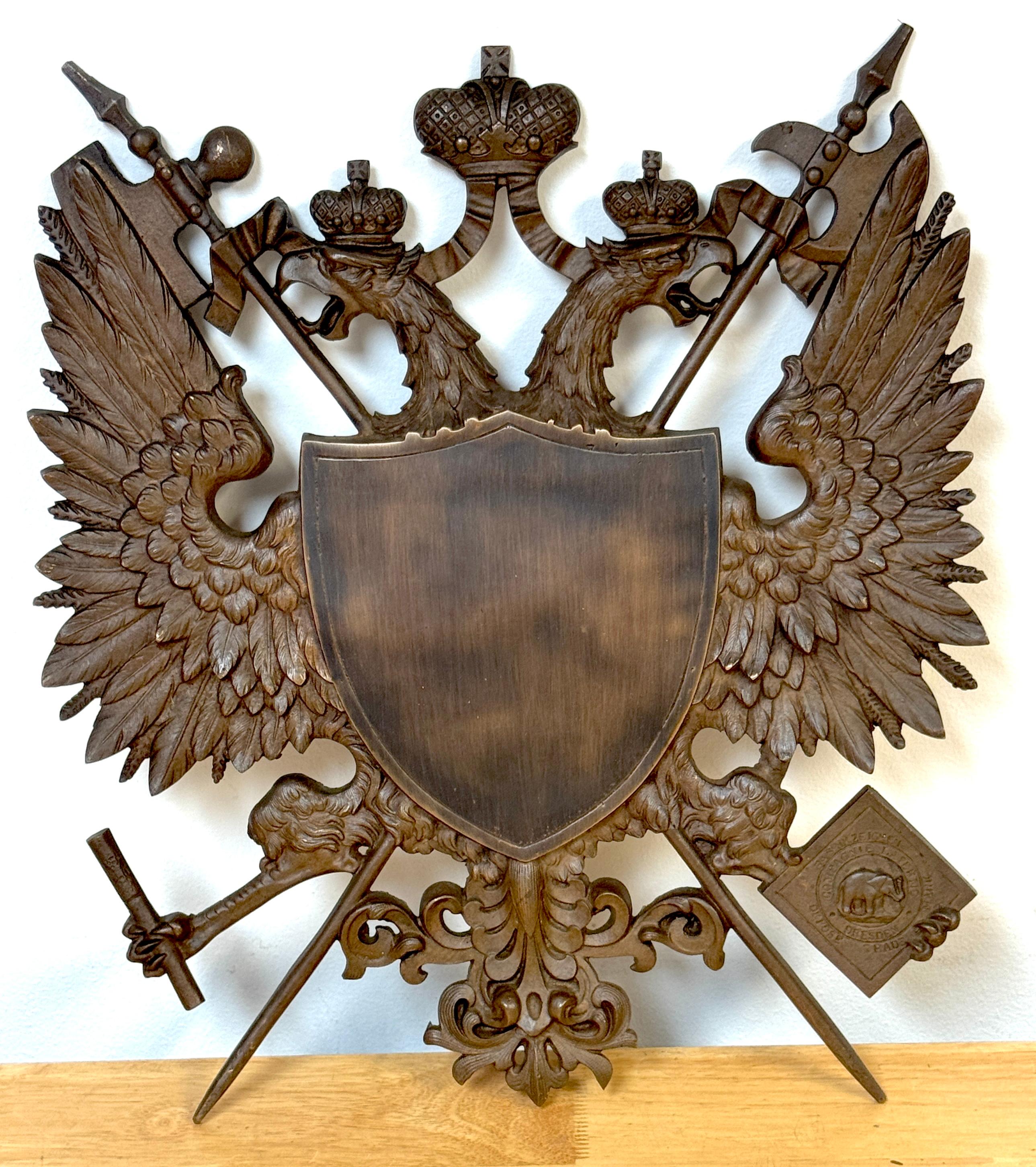 Seltene kaiserlich-russische Doppeladler-Plakette aus Bronze von Henry-Bonnard und der Dresdner Gießerei, 1885

Eine außergewöhnliche heraldische Wandtafel aus Bronzeguss aus dem späten 19. bis frühen 20. Jahrhundert, die den doppelköpfigen Adler