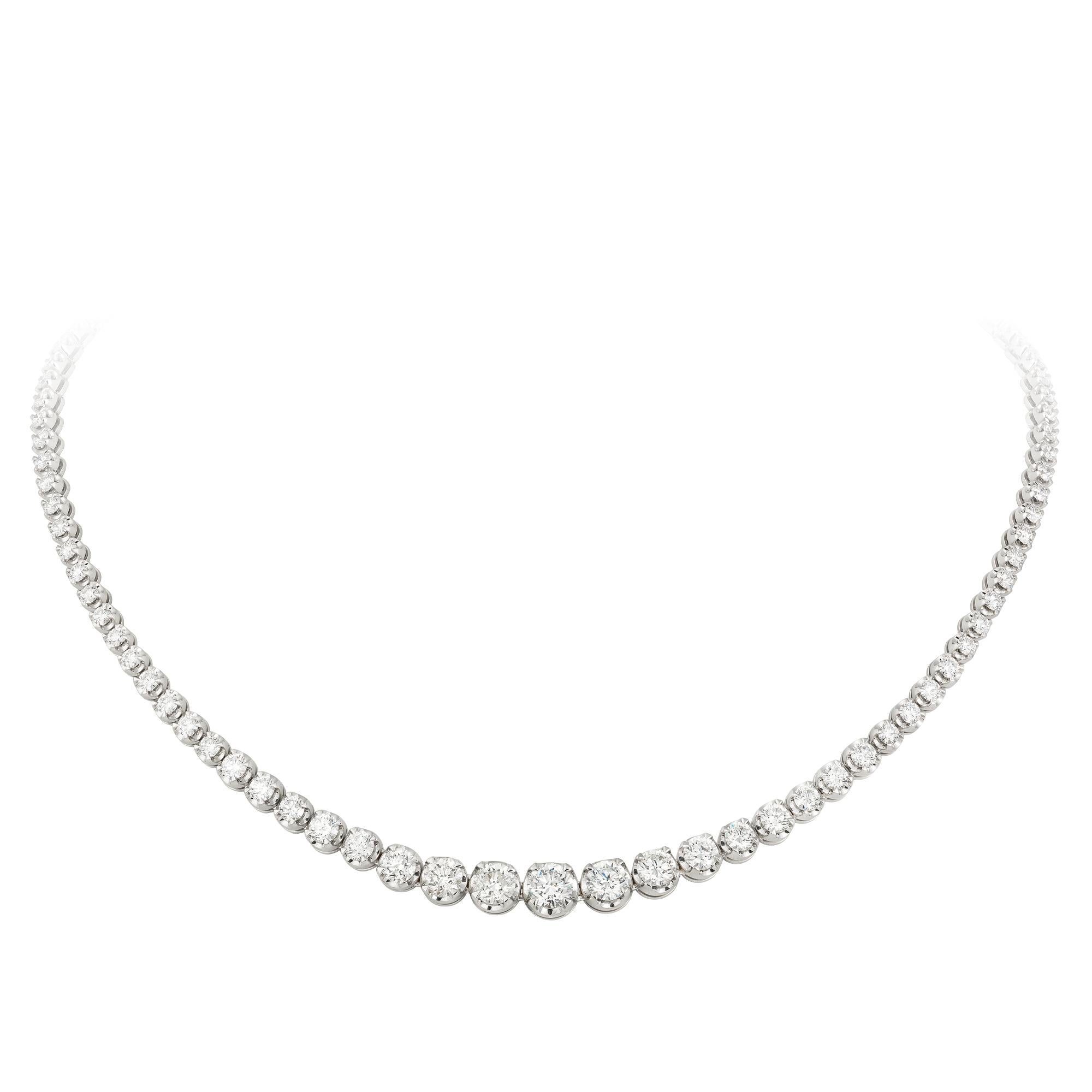 Rare Important 18KT Gold Gorgeous Glittering Fancy Diamond Tennis Necklace In New Condition For Sale In New York, NY