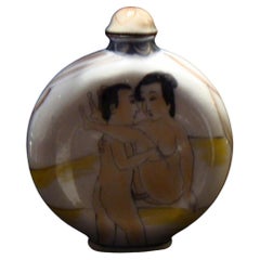 Bouteille de parfum en porcelaine érotique chinoise rare et importante de la collection NYC