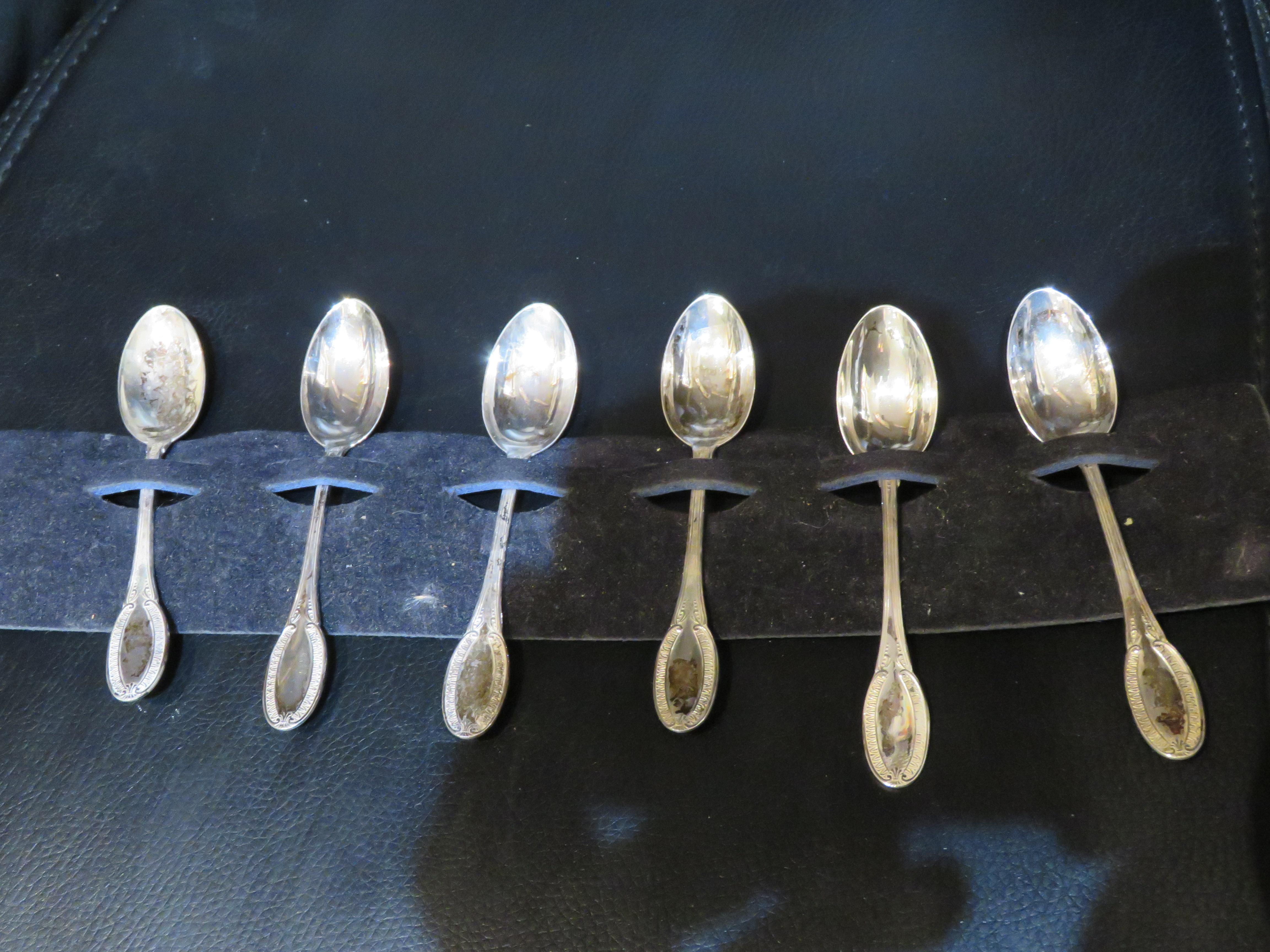 The Following Item is A Spectacular and Very Beautiful Hand Hammered and Etched Scrolled Sterling Silver Set of 6 Silver Teaspoons. Beautifully done with Exquisite Detail and in a Blue Velvet Spoon Holding Case. Taken out of a Several Million Dollar