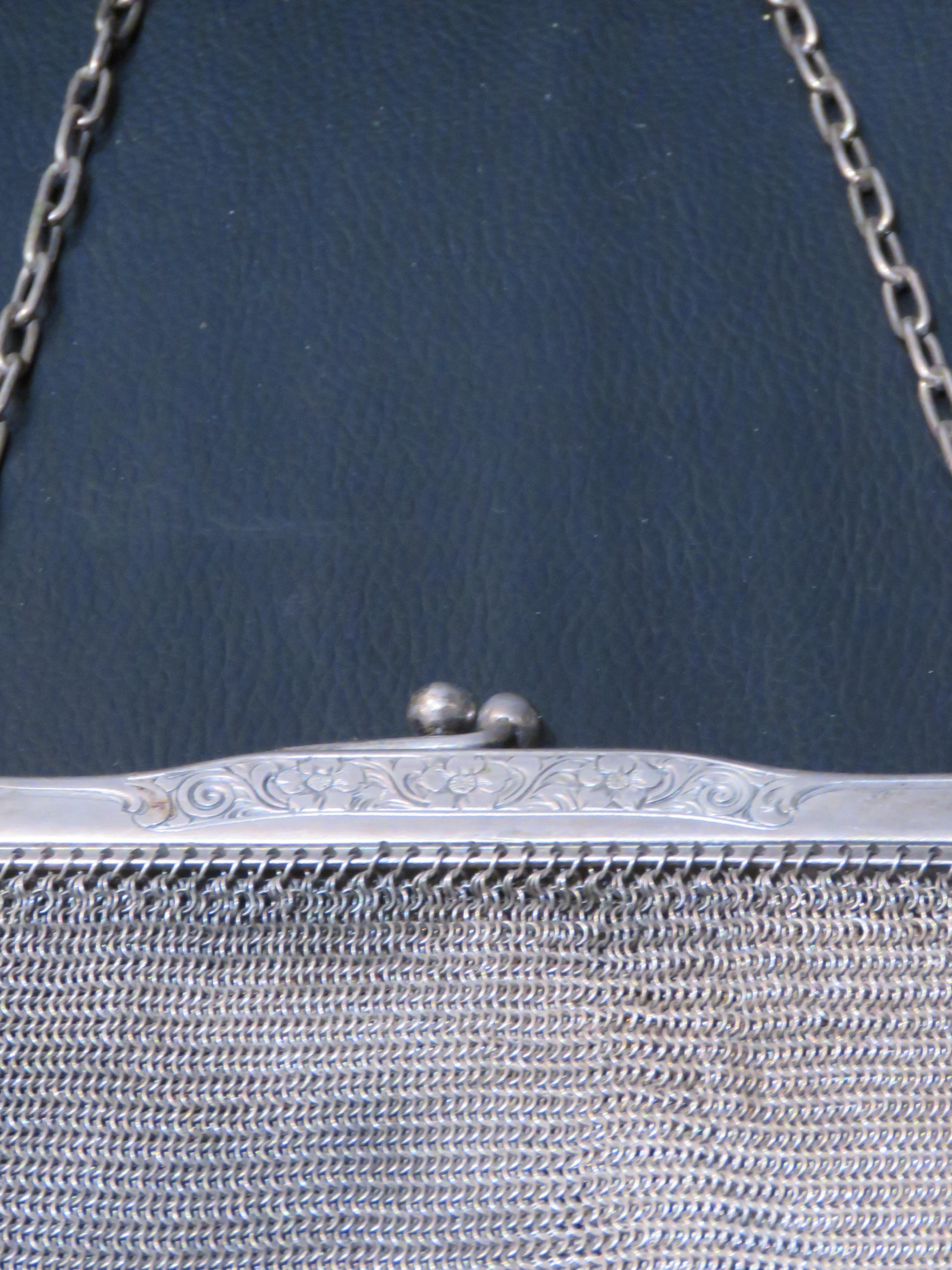 Rara e importante tenuta dei primi anni del 1900 in argento sterling a rete, borsetta Art Deco In condizioni buone in vendita a New York, NY