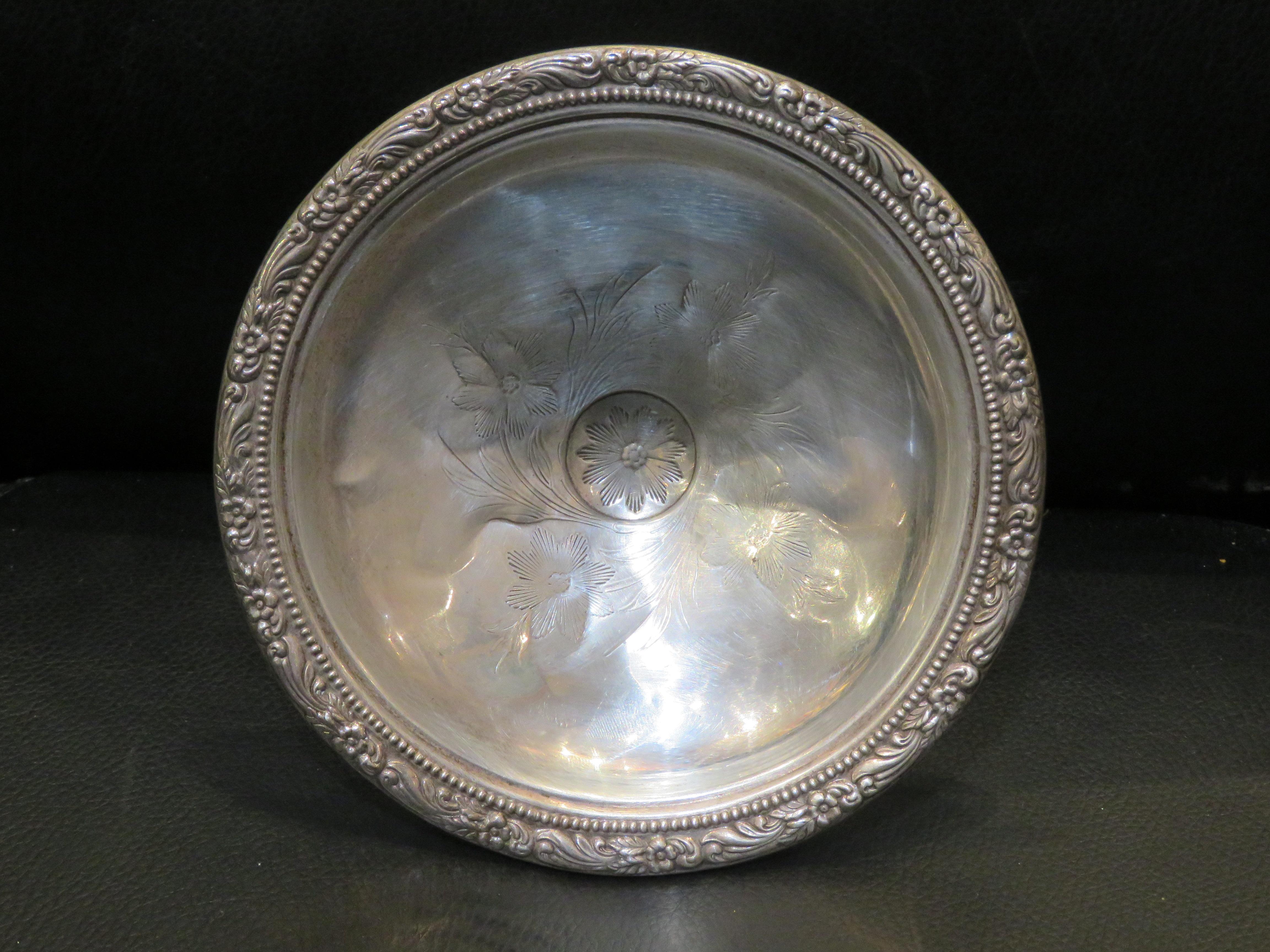 Raro e importante cuenco de plata STERLING martillado a mano de Frank M Whiting Inglés en venta