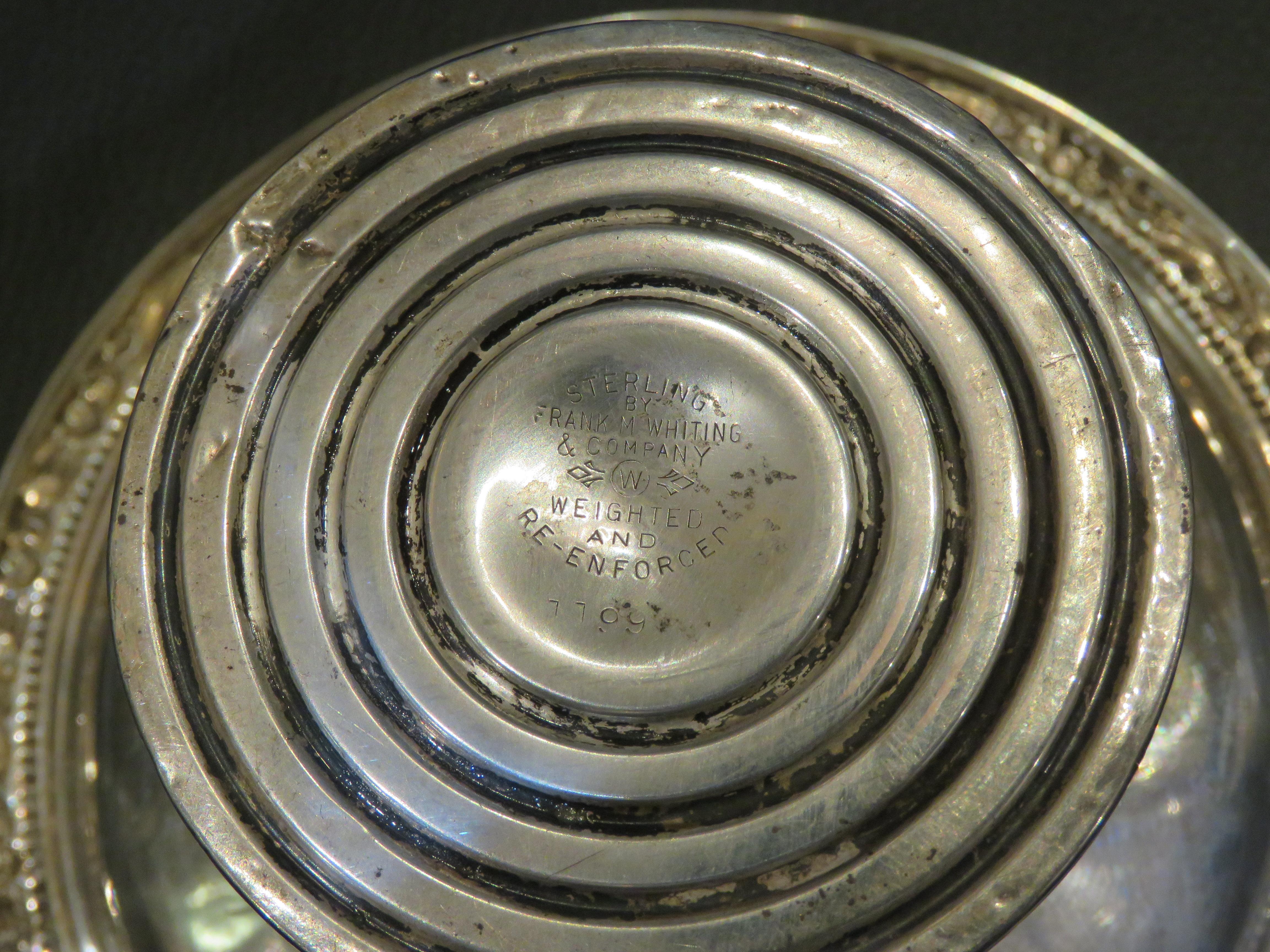 Raro e importante cuenco de plata STERLING martillado a mano de Frank M Whiting Martillado en venta