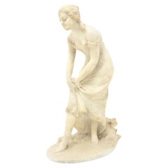Seltenes bedeutendes feines Art-Déco-Alabaster einer Frau, die ihr Kleid hält, Emilio Fiaschi