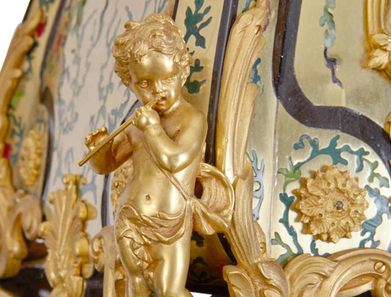 Seltene bedeutende französische Boulle-Intarsienuhr aus vergoldeter Bronze im Louis XIV.-Stil mit Intarsien aus Bronze im Zustand „Gut“ im Angebot in New York, NY