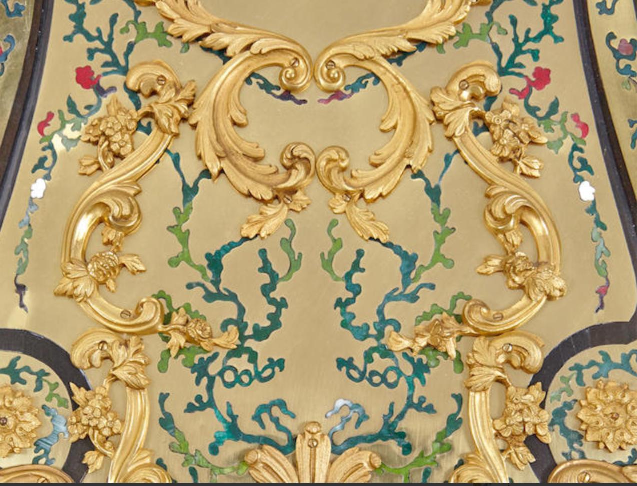 Seltene bedeutende französische Boulle-Intarsienuhr aus vergoldeter Bronze im Louis XIV.-Stil mit Intarsien aus Bronze im Angebot 4
