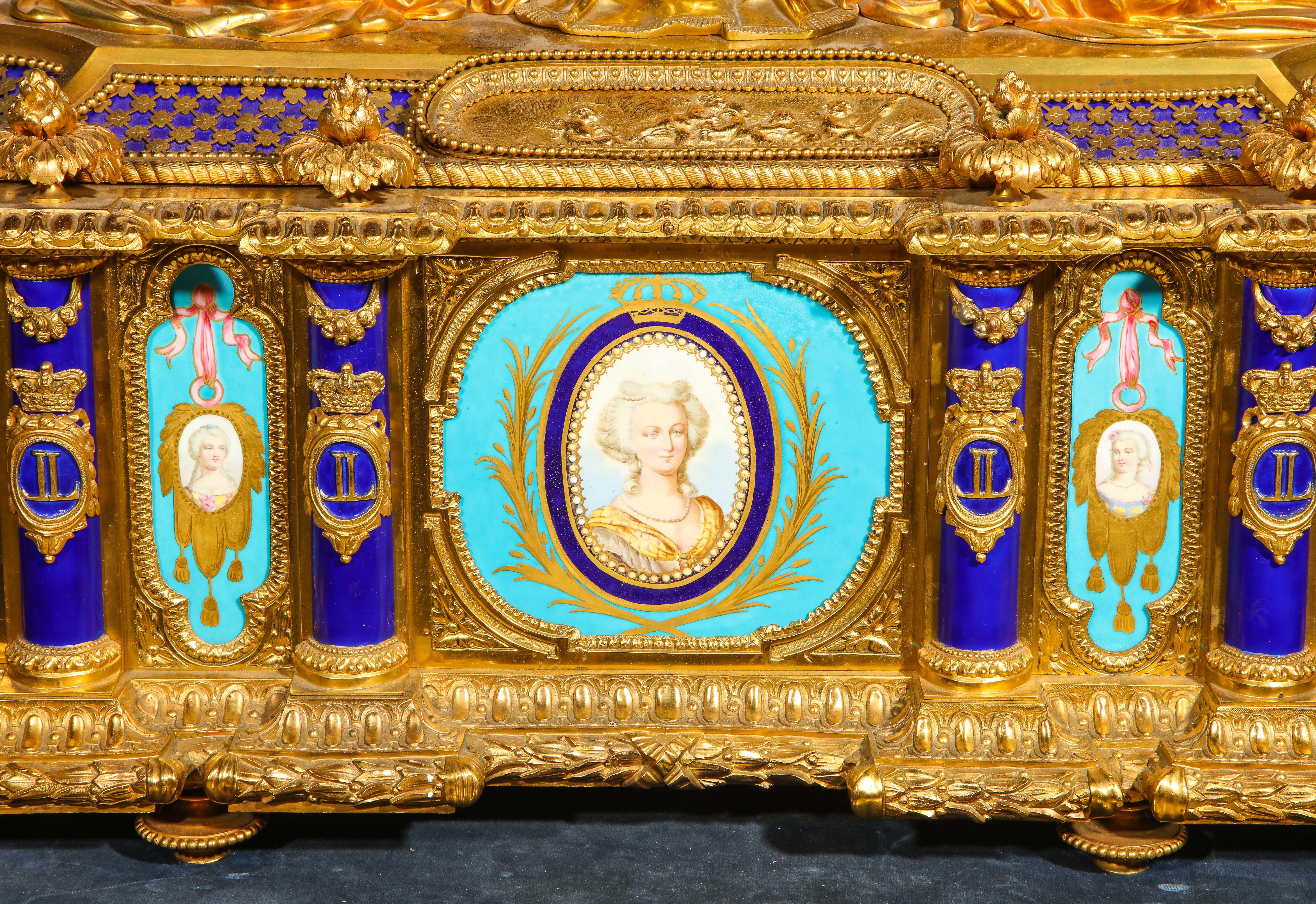 Important, Rare French Ormolu Sevres Style Porcelain Jewelry Box on Bronze Table For Sale 3