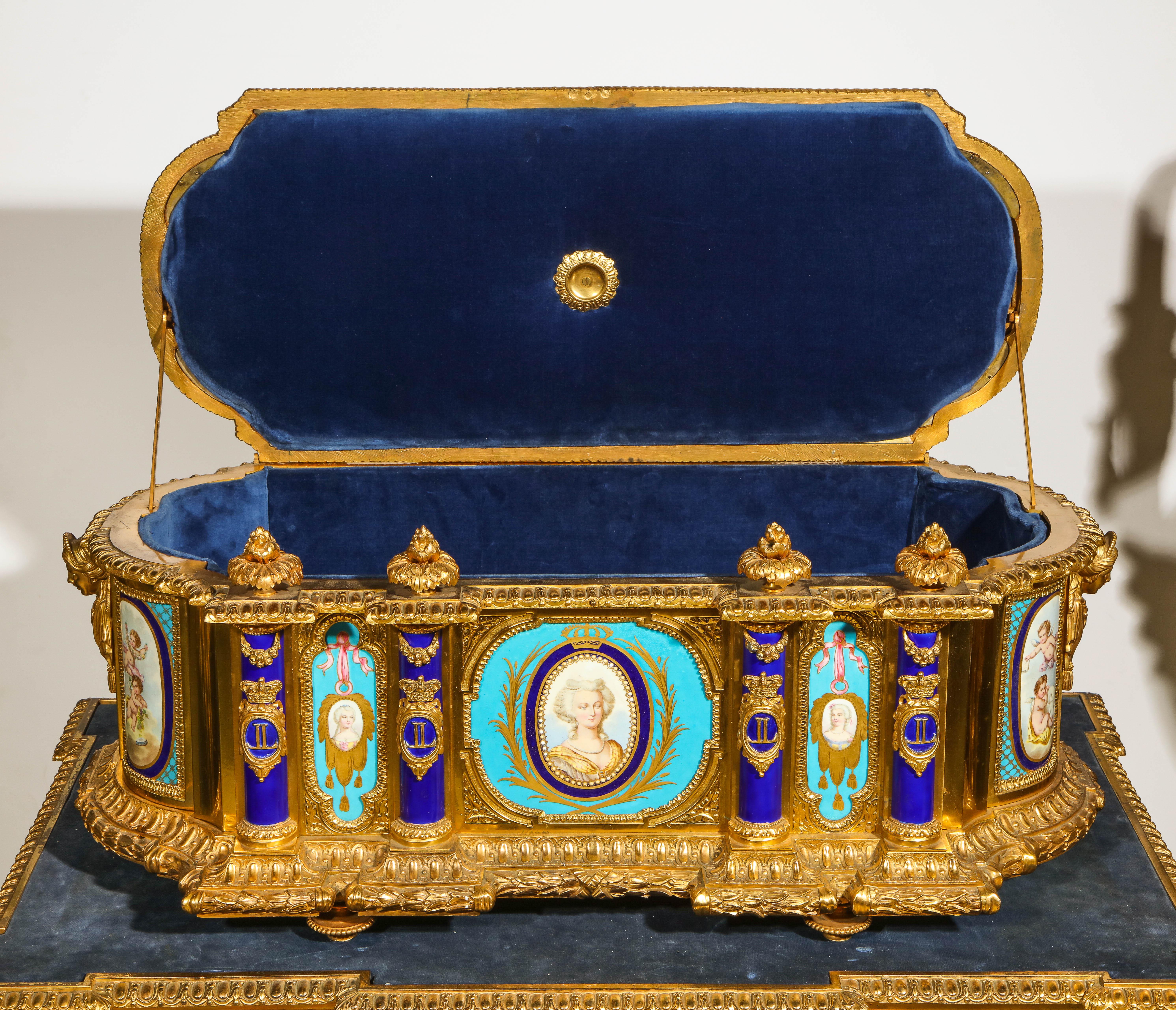 Important, Rare French Ormolu Sevres Style Porcelain Jewelry Box on Bronze Table For Sale 6