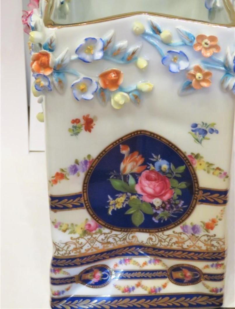 Seltene wichtige, prächtige, wunderschöne Porzellan-Einkaufstasche im Sevres-Stil / Dresdener Stil (Unbekannt) im Angebot