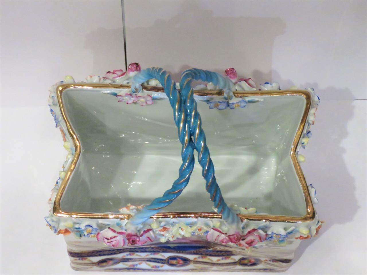 Seltene wichtige, prächtige, wunderschöne Porzellan-Einkaufstasche im Sevres-Stil / Dresdener Stil (20. Jahrhundert) im Angebot