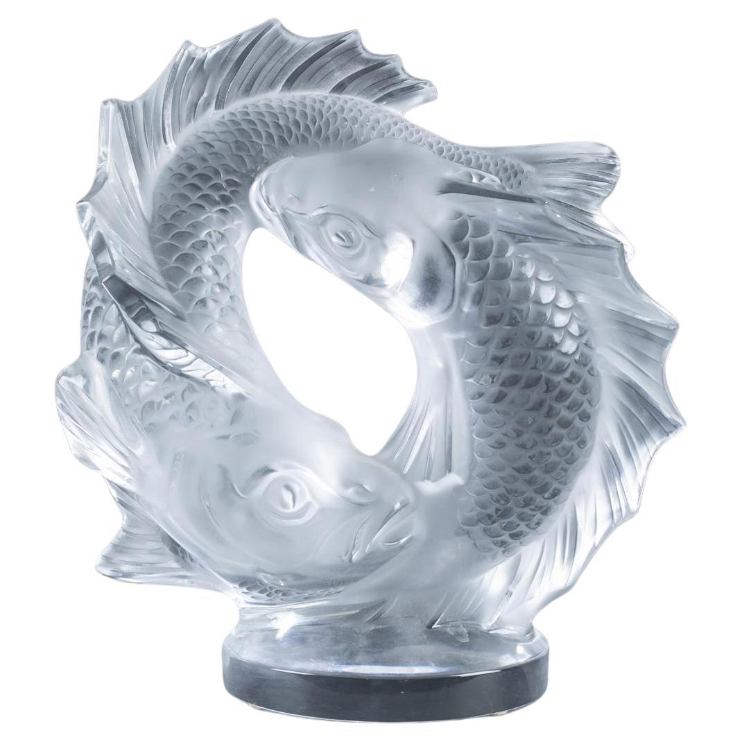 Seltene beeindruckende große Deluxe Lalique-Doppelfisch-Skulptur, Standskulptur im Angebot