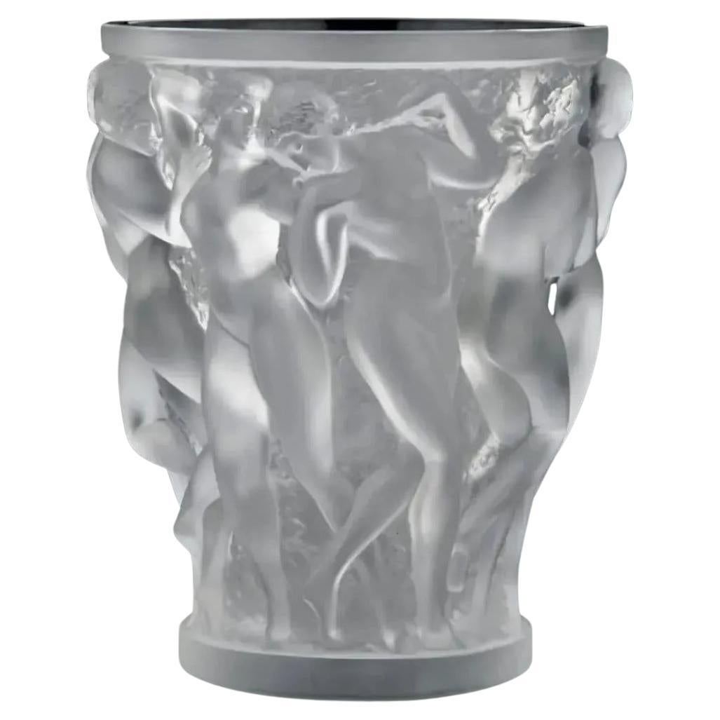 Rare et impressionnant grand vase de sculpture Deluxe Lalique NUDE Bacchantes sur pied