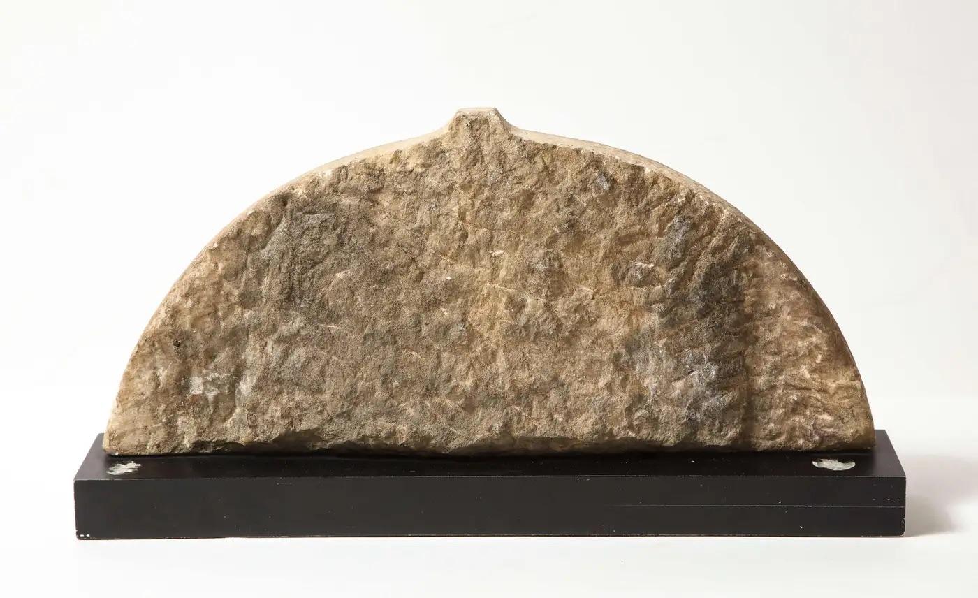 Raro azulejo de mármol caligráfico tallado islámico de la India, hacia 1860 en venta 2