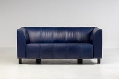 Rare canapé en cuir bleu indigo "ISU" de Shigeru Uchida pour Pastoe, 1995