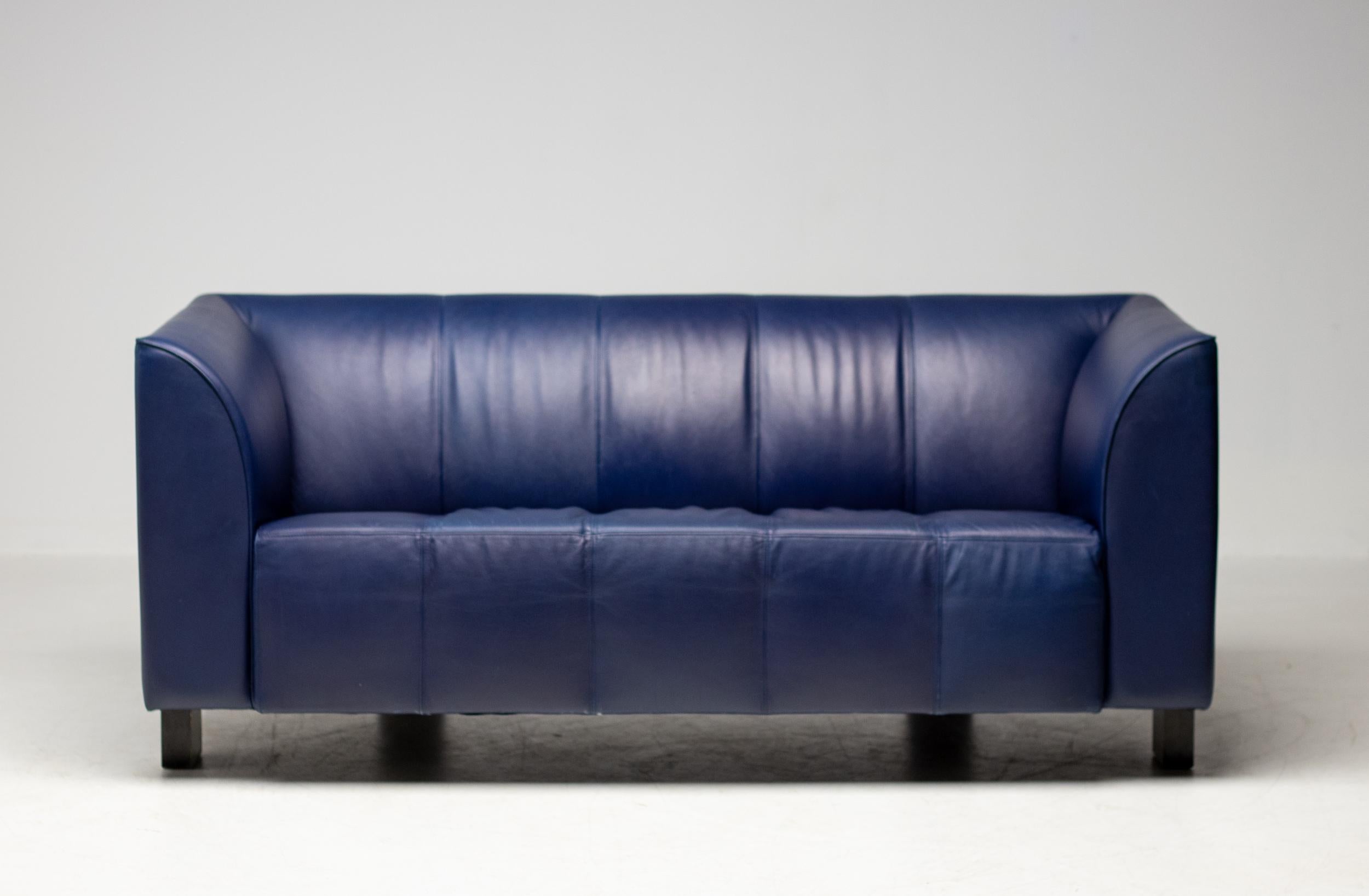 Rare Indigo Blue Leather ‘ISU’ Sofa by Shigeru Uchida for Pastoe, 1995 (Ende des 20. Jahrhunderts) im Angebot