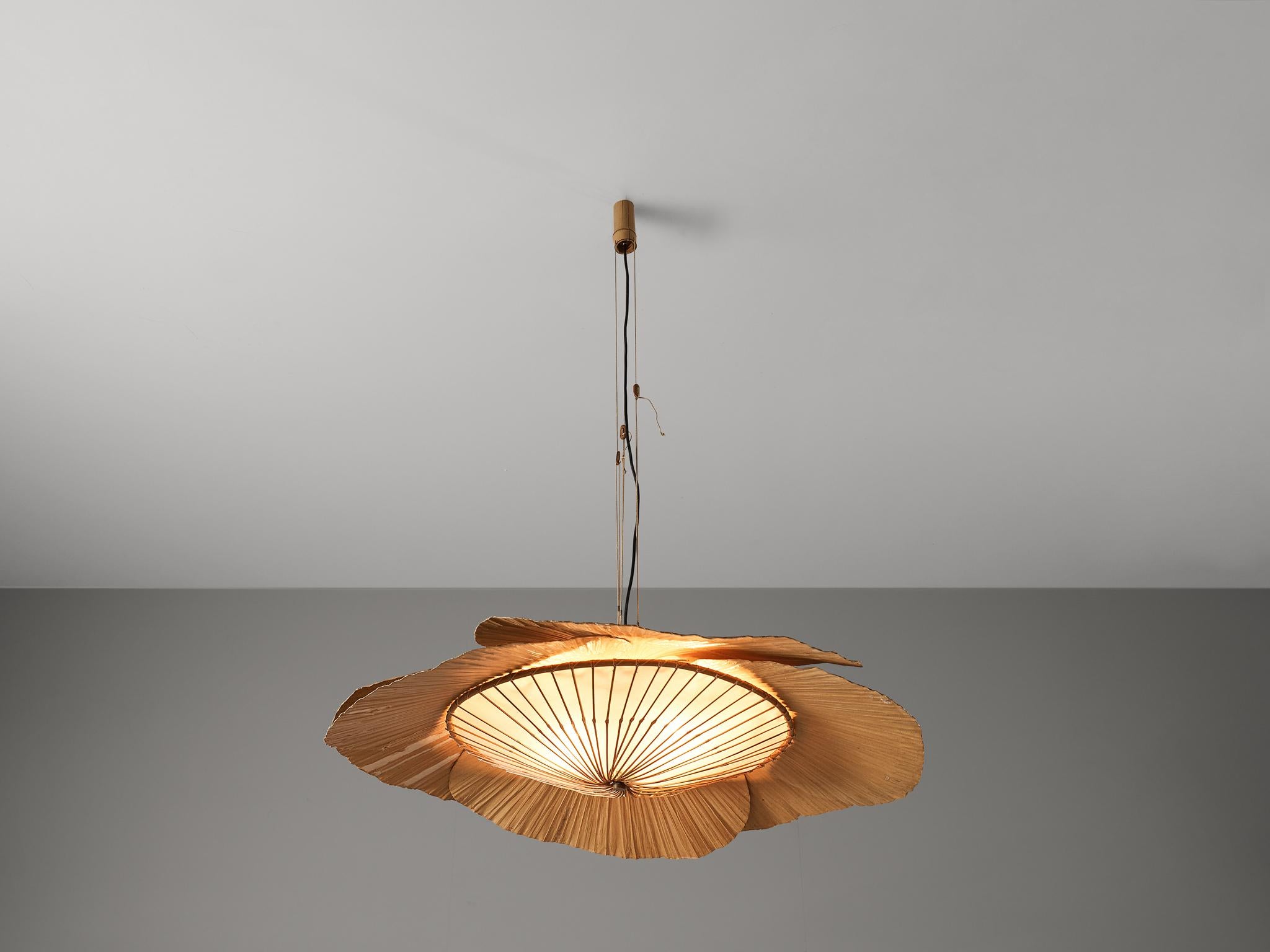 Ingo Maurer for Design M, chandelier, model 'Uchiwa', rice paper, bamboo, Germany, 1970s.

This highly sought-after and rare chandelier by Ingo Maurer is designed for his own lighting company Design M. 'Uchiwa', literally means 'fan' in Japanese