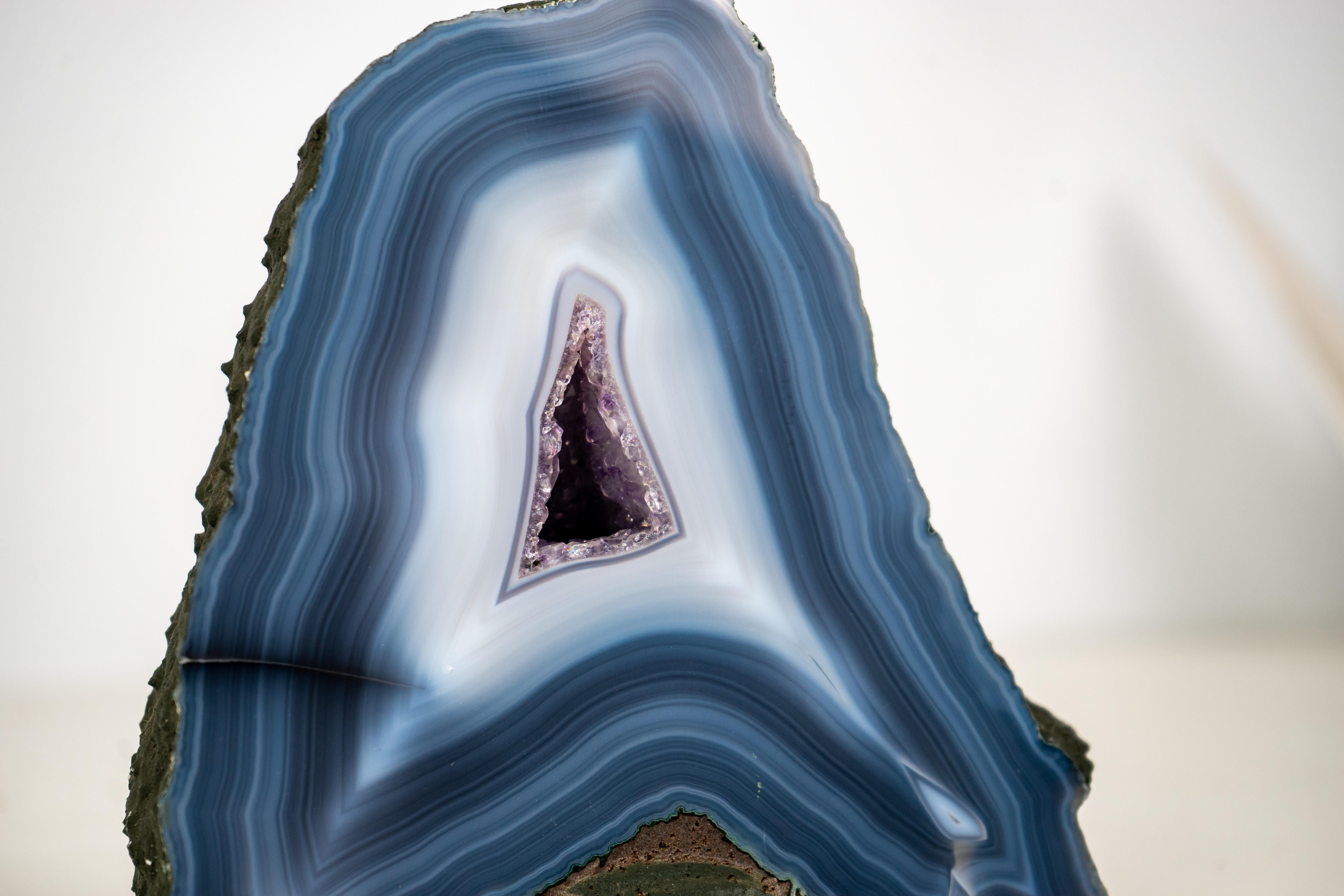 Rare Intact Blue & White Lace Agate Geode For Sale 1