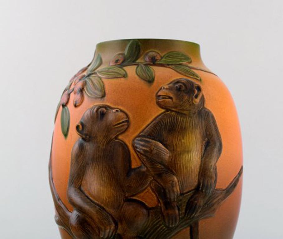 Rare Ipsen's, Denmark Art Nouveau Ceramic Vase, Monkeys in Relief, circa 1910 In Excellent Condition In Copenhagen, DK