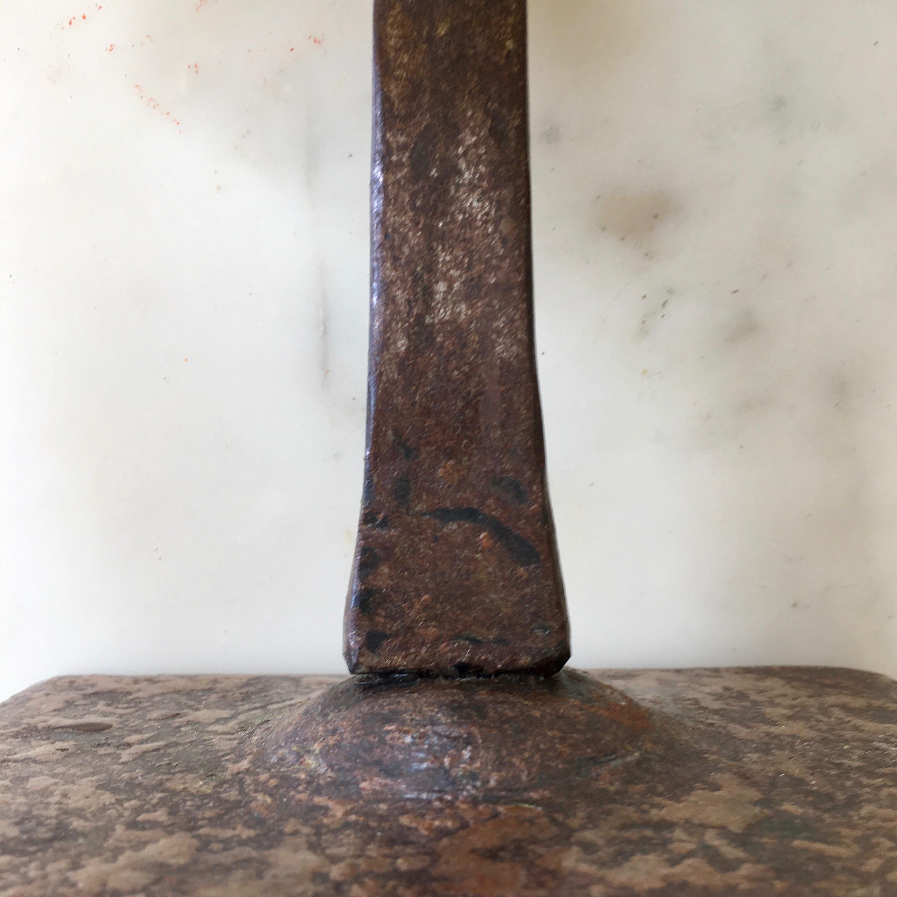 Rare Iron and Parchment Table Lamp Attributed to Marc du Plantier, France, 1940 In Good Condition In Brussels, BE