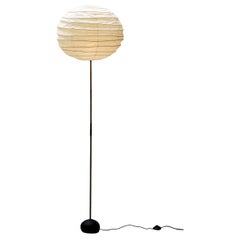 Rara lampada da terra Isamu Noguchi Akari BB3-55DD