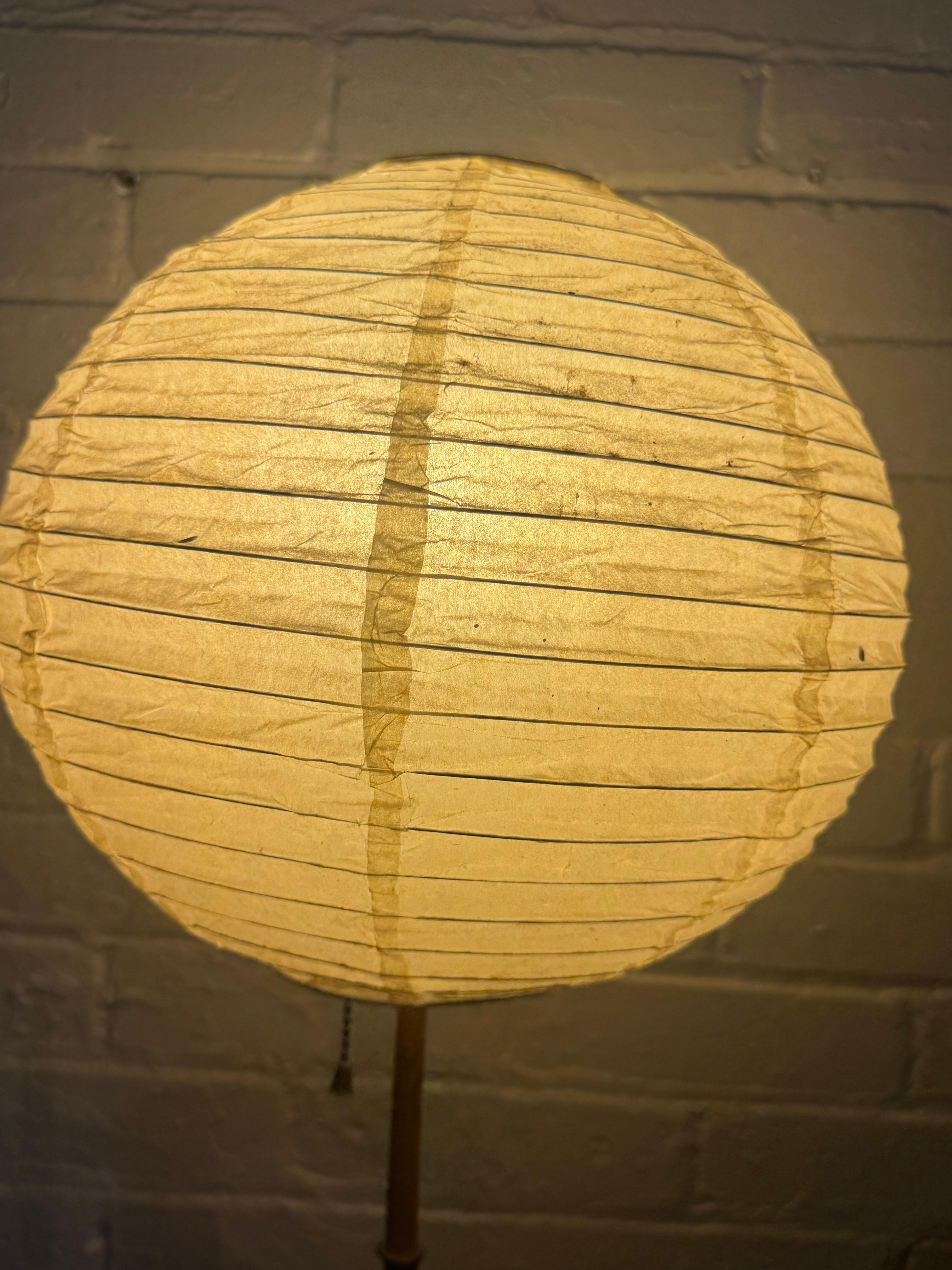 Rare Isamu Noguchi Akari Light Sculpture, Model 41S Globes, Bamboo / Iron Base In Fair Condition For Sale In Buffalo, NY