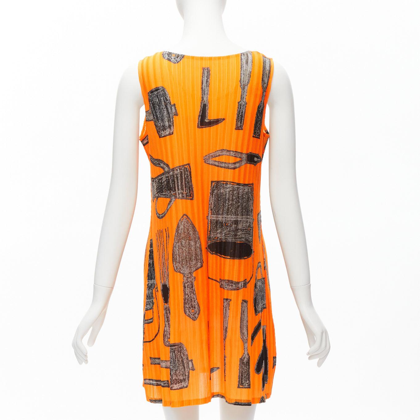 selten ISSEY MIYAKE Pleats Please 2003 orange tools print plisse Kleid JP17 S Damen im Angebot