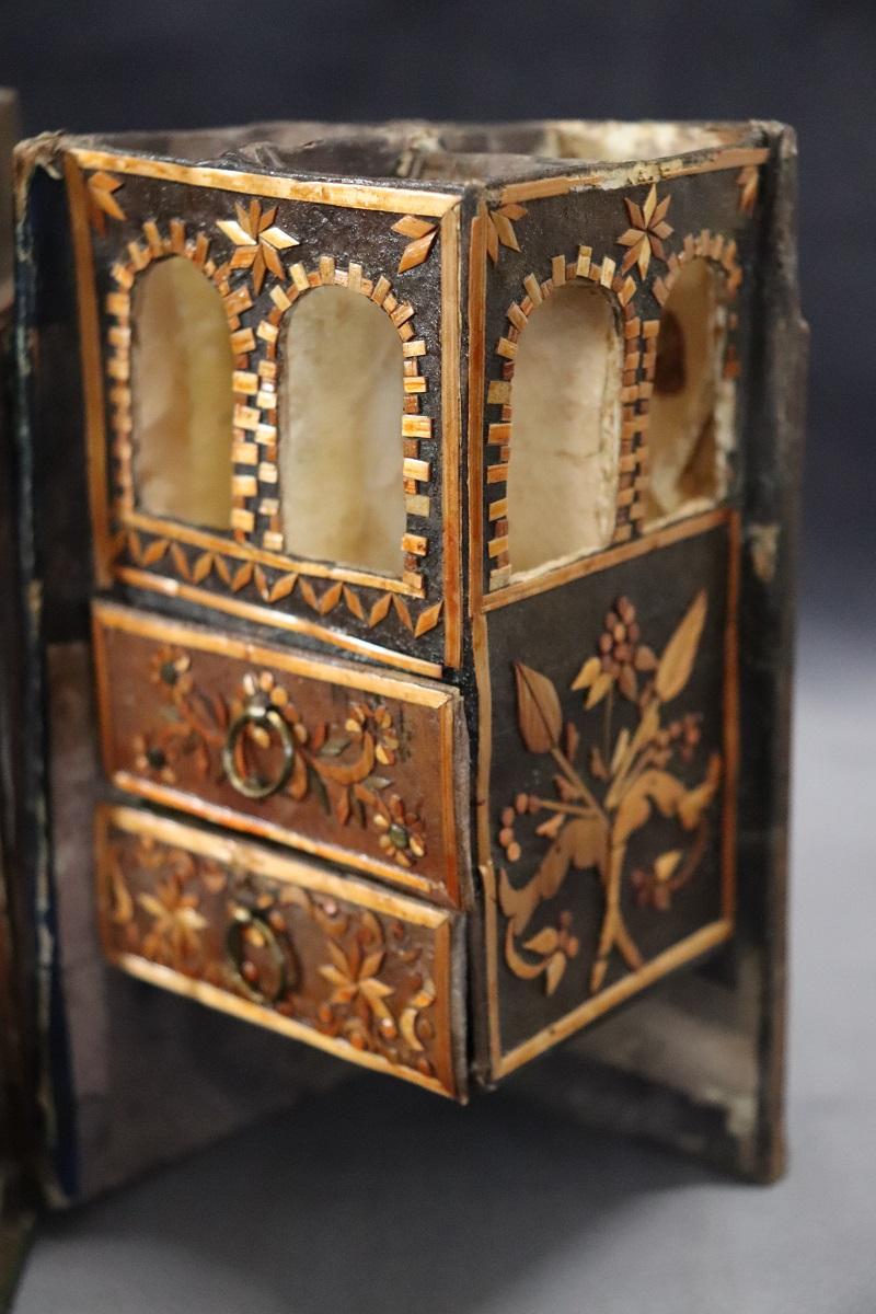 Rare Italian 18th Century Antique Jewelry Box in Papier-Mâché and Wood 8