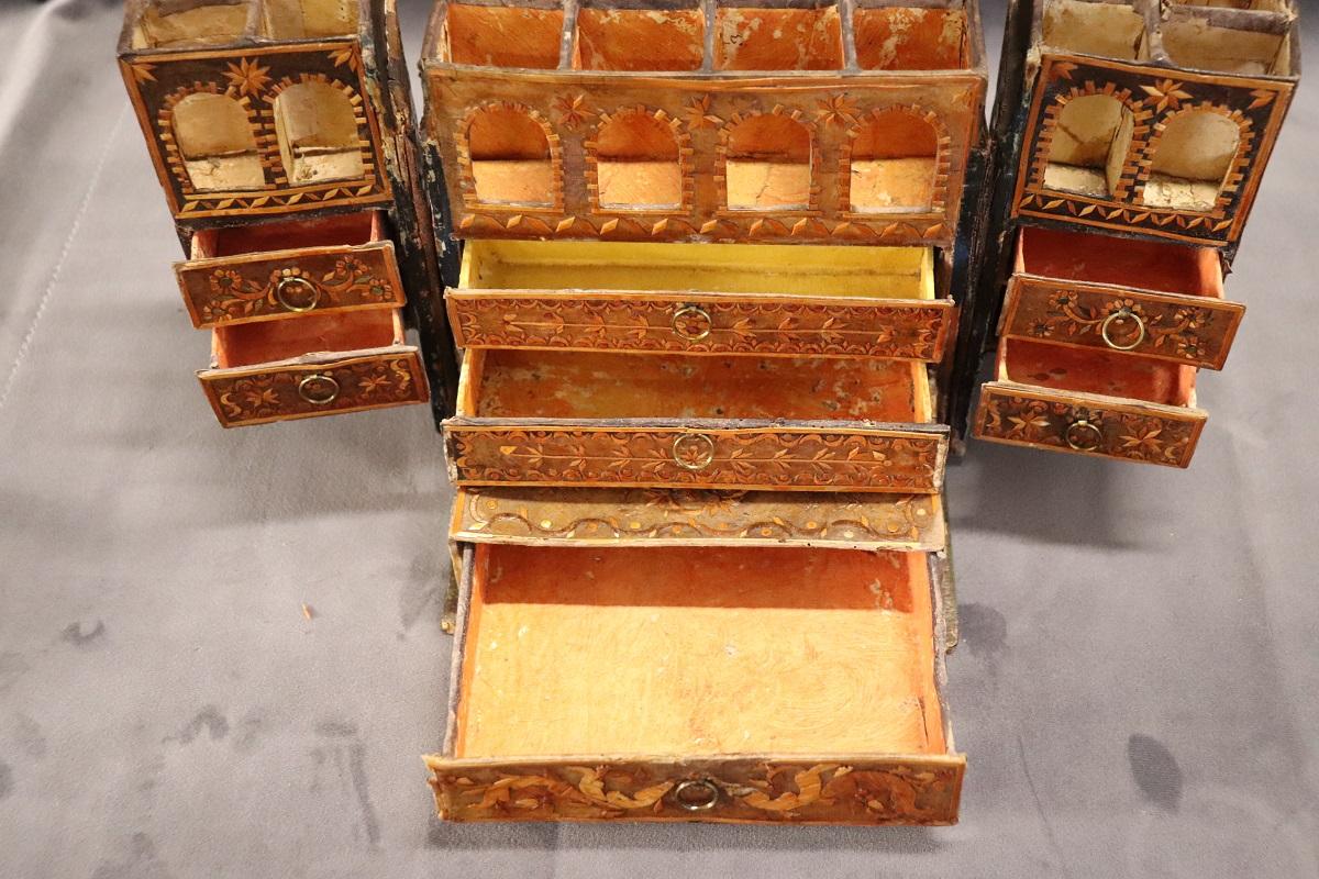Rare Italian 18th Century Antique Jewelry Box in Papier-Mâché and Wood 12