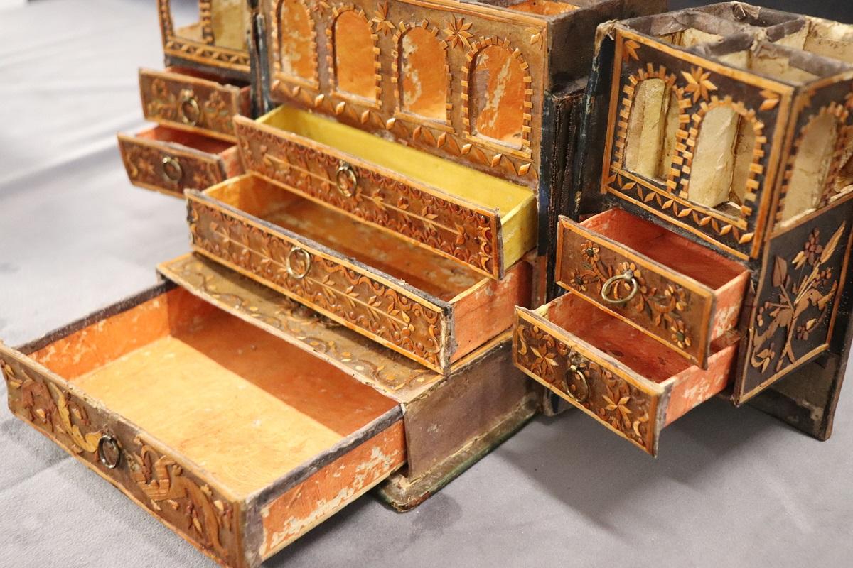 Rare Italian 18th Century Antique Jewelry Box in Papier-Mâché and Wood 13