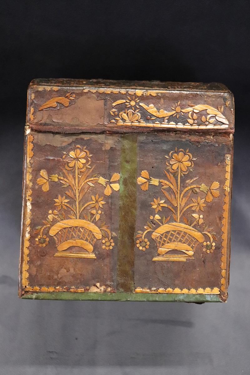Rare Italian 18th Century Antique Jewelry Box in Papier-Mâché and Wood 1
