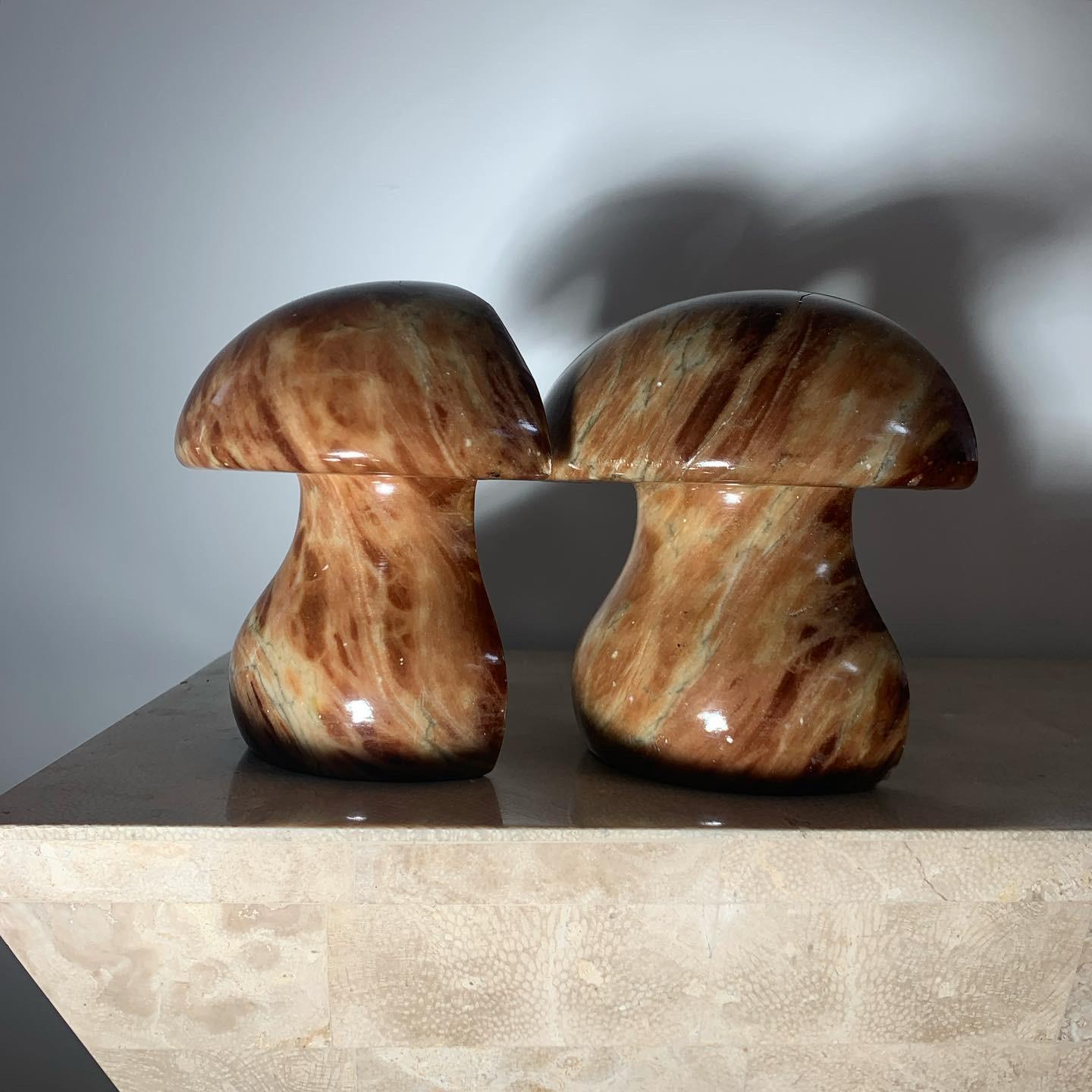 Rare Italian ABF Alabaster Hand-Carved Mushroom Bookends, circa 1960s 9