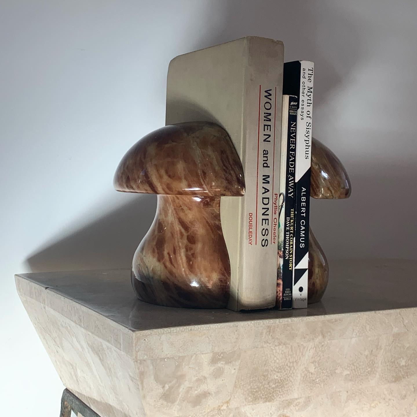 Mid-20th Century Rare Italian ABF Alabaster Hand-Carved Mushroom Bookends, circa 1960s