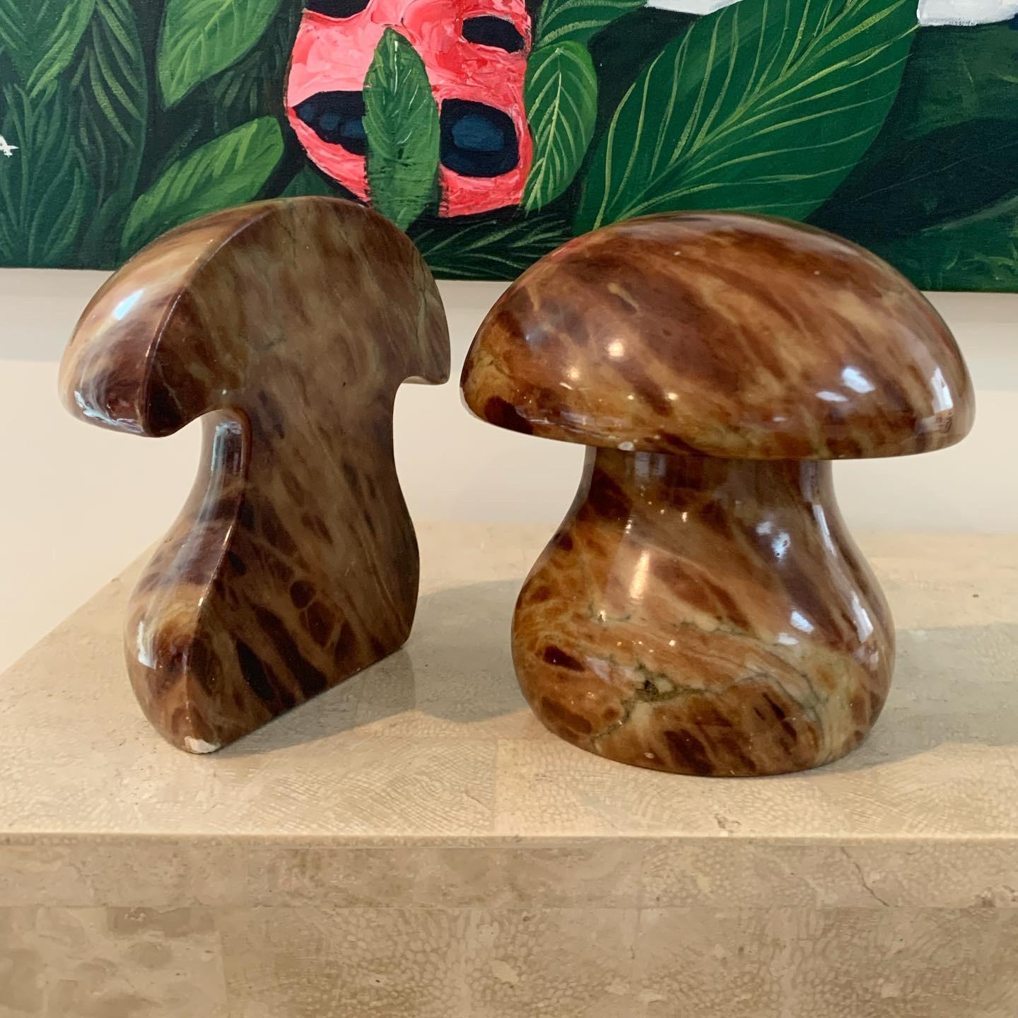 Rare Italian ABF Alabaster Hand-Carved Mushroom Bookends, circa 1960s 1