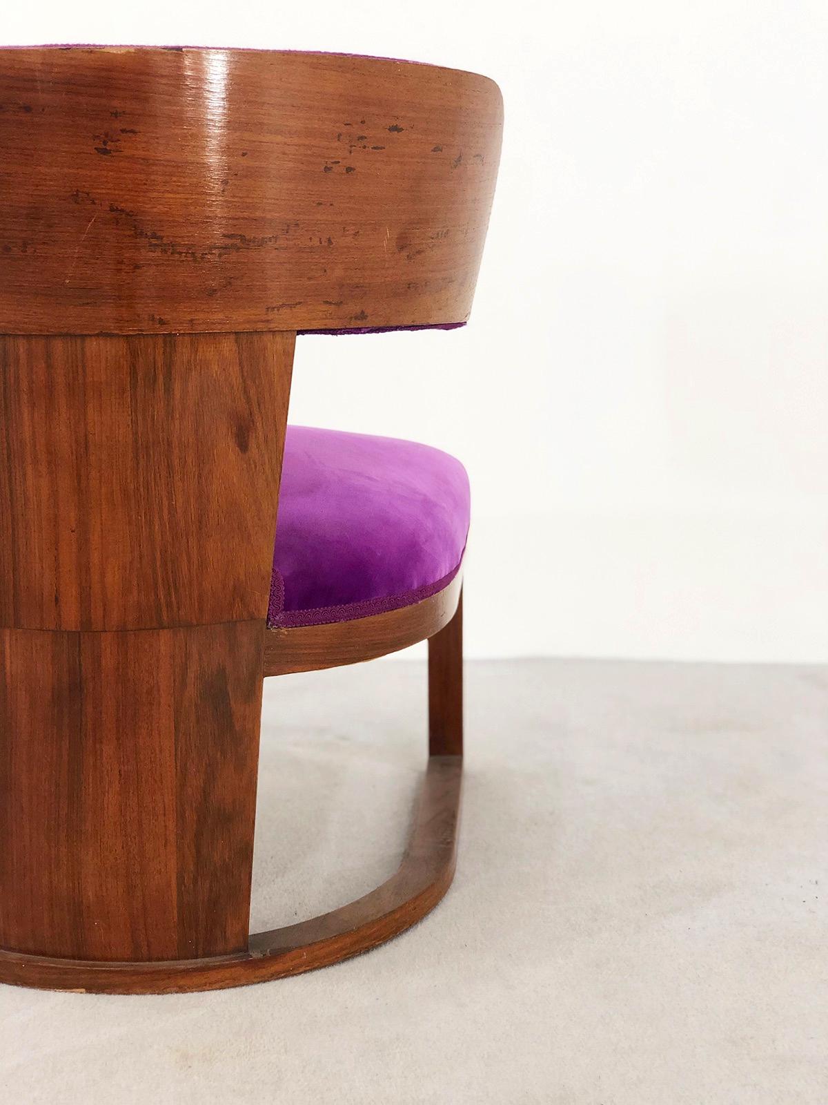 Rare Italian Art Deco Armchair by Ernesto Lapadula in Purple Velvet For Sale 1