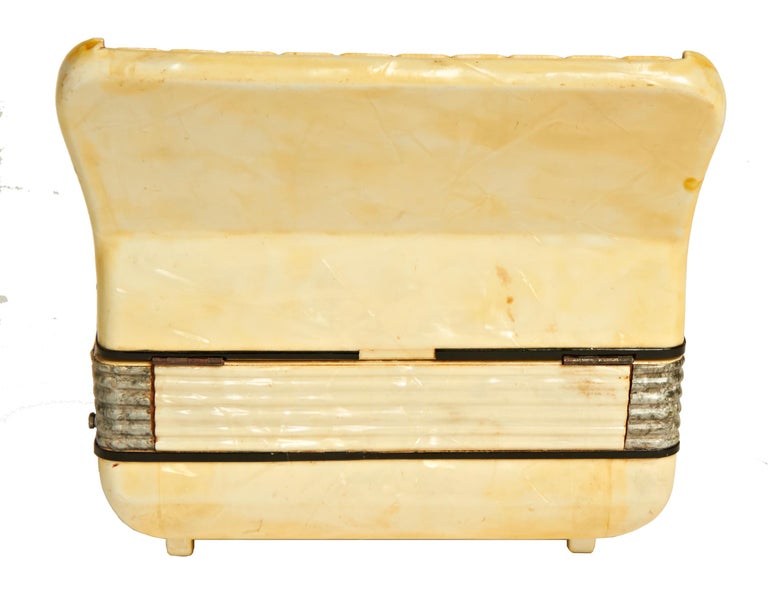 Rare Italian Art Deco Miniature Figural Accordion Wood and Pearloid Cigarette  Box For Sale at 1stDibs