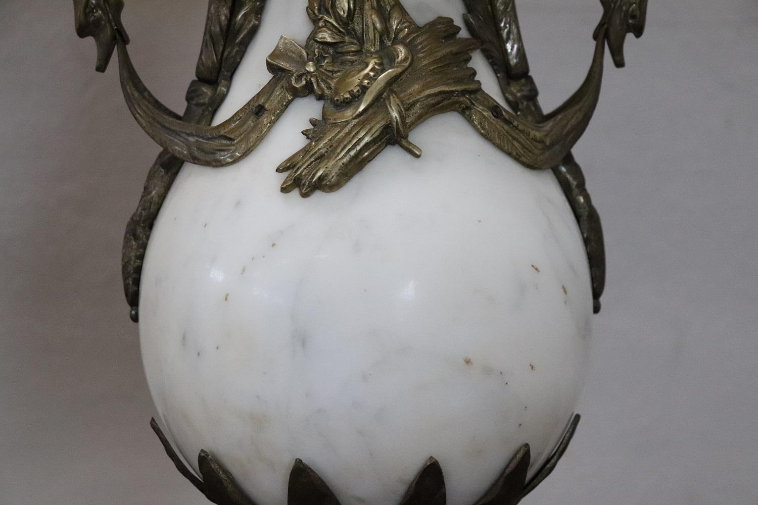 Rare Italian Art Nouveau White Marble and Gilded Bronze Pair fo Table Lamps 1