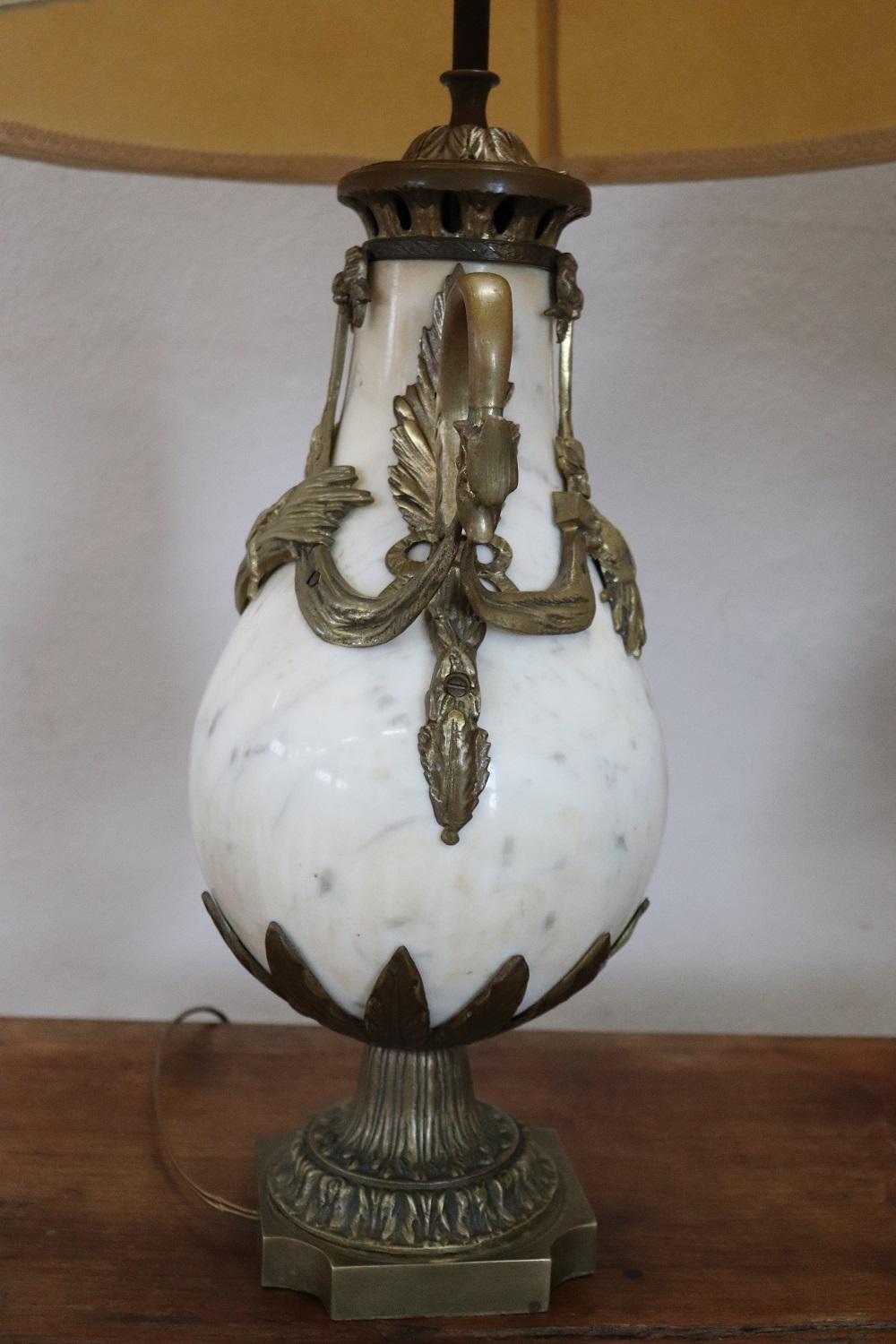 Rare Italian Art Nouveau White Marble and Gilded Bronze Pair fo Table Lamps 3