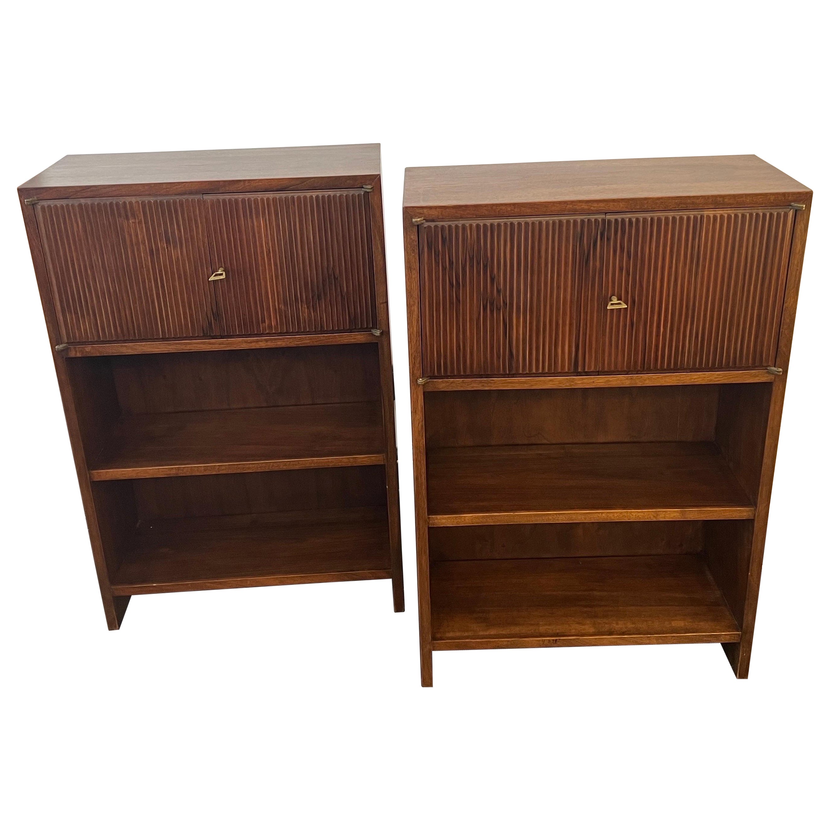 Rare Italian bibliothèque side cabinets Att. Paolo Buffa