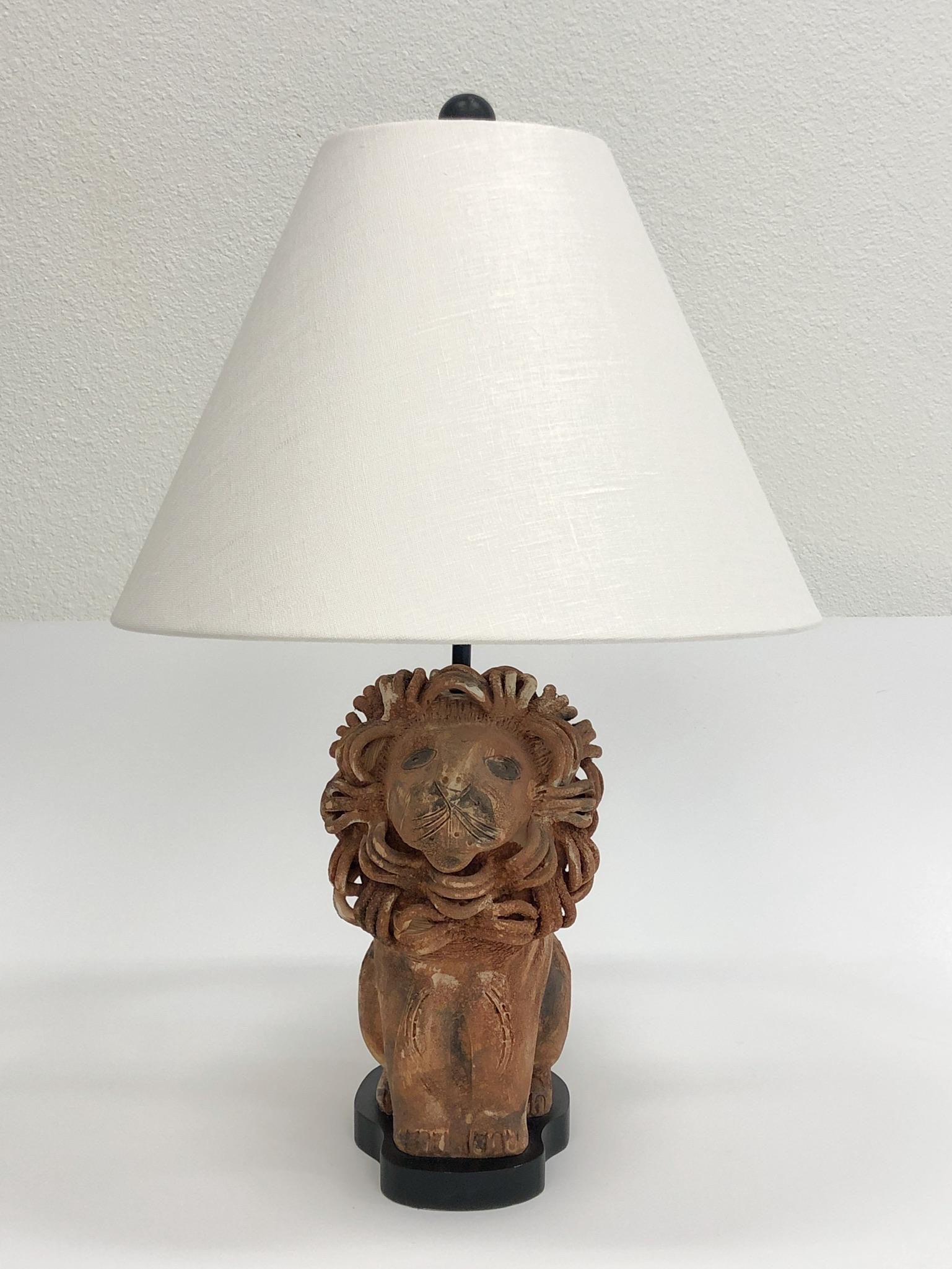 Rare Italian Ceramic Lion Table Lamp by Aldo Londi for Bitossi In Excellent Condition In Palm Springs, CA