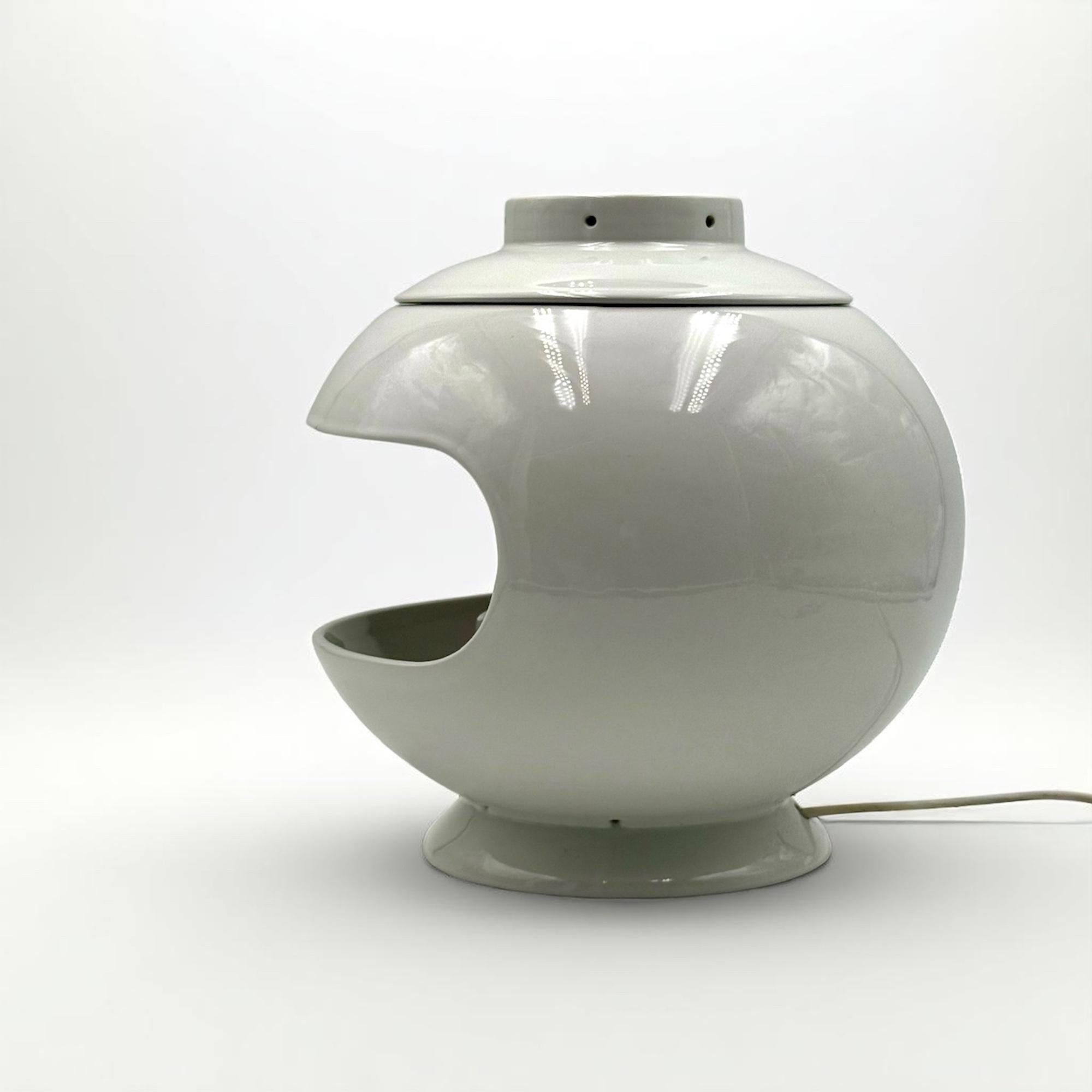 Rare Italian Ceramic Space Age Table Lamp by SC3, 1960s For Sale 1