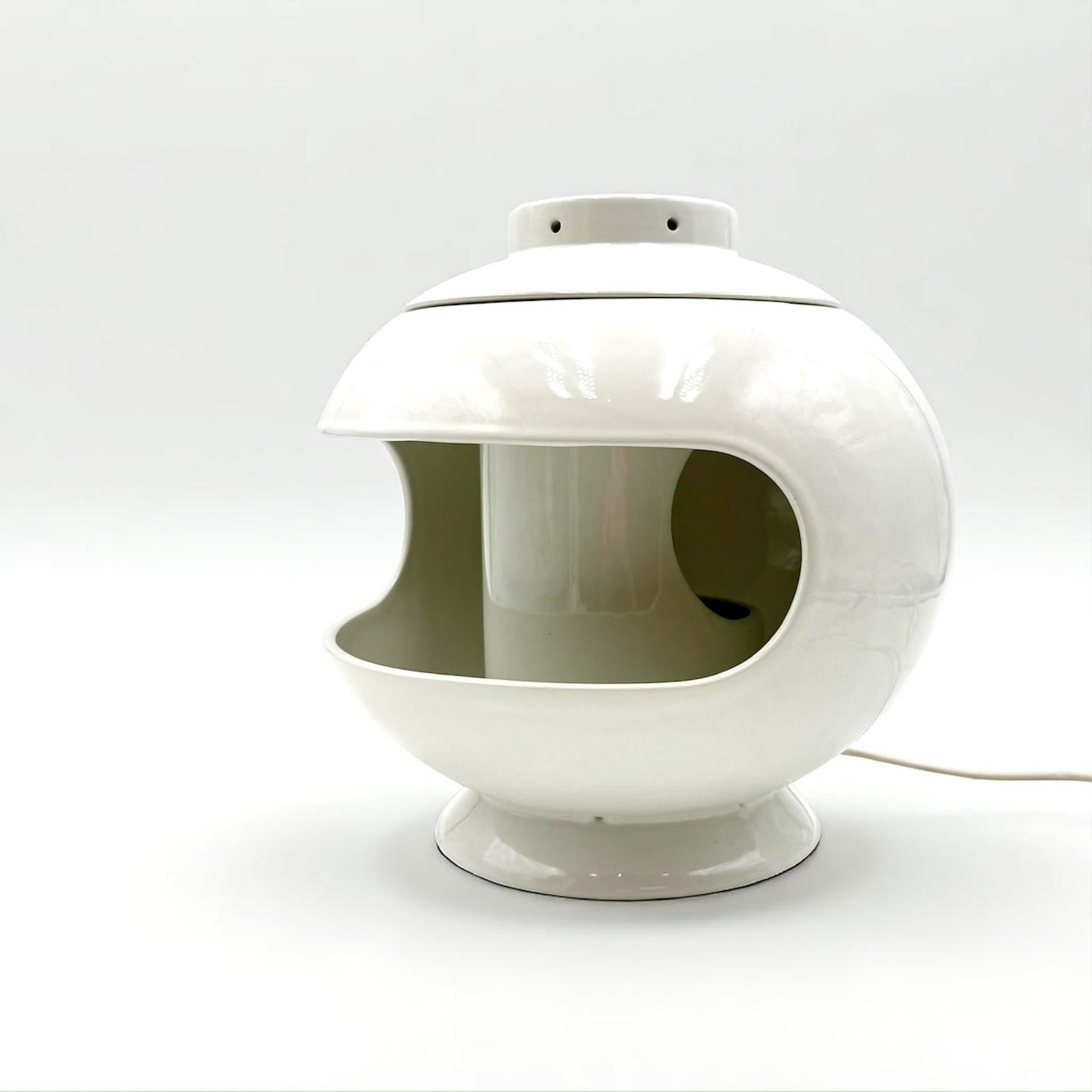 Rare Italian Ceramic Space Age Table Lamp by SC3, 1960s For Sale 5