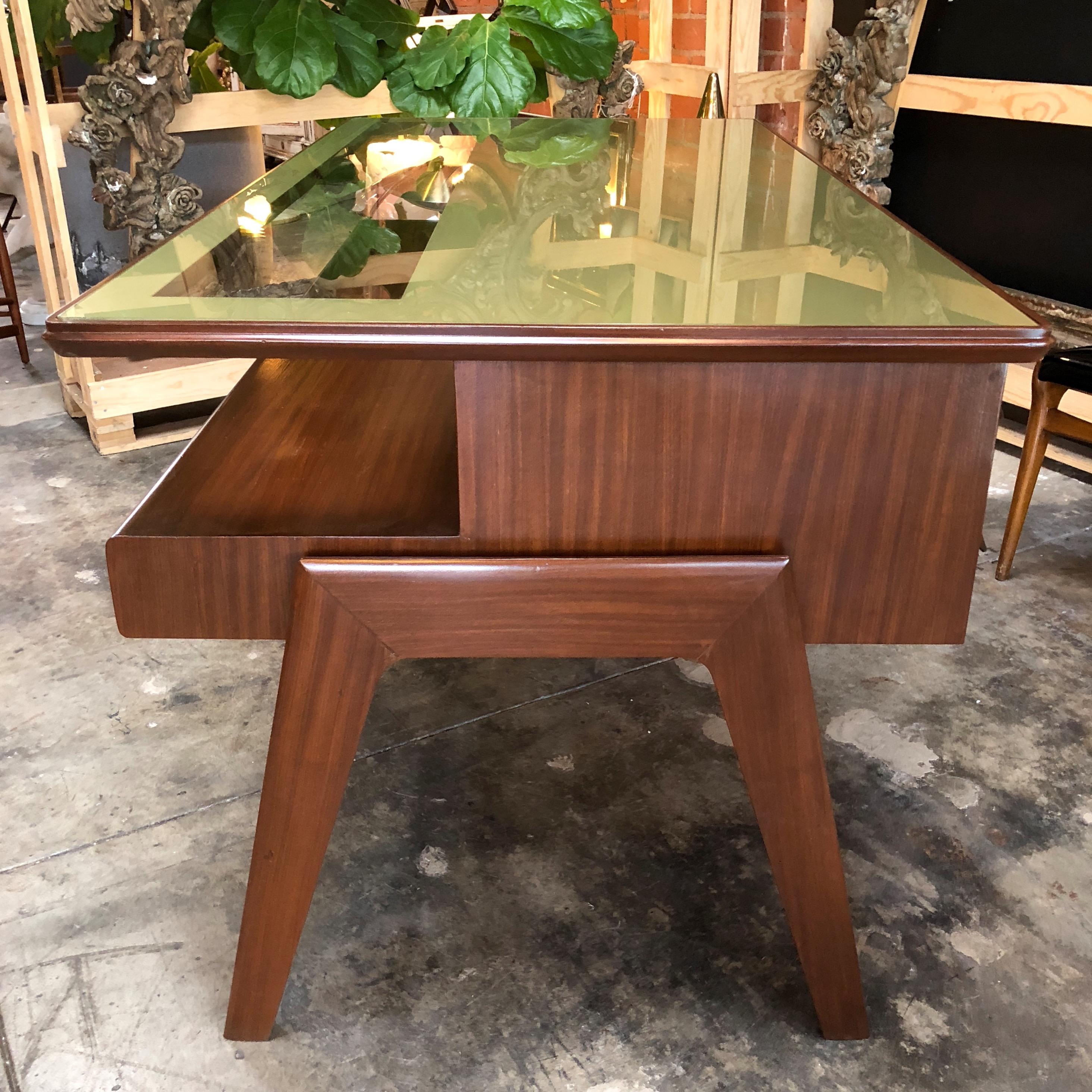 Rare Italian Executive Desk with Floating Glass Top by Vittorio Dassi, 1950s 3