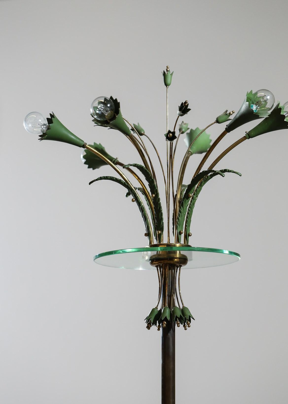 Rare Italian Floor Lamp 1950s in Glass and Floral Decor in Style Fontana Arte For Sale 7